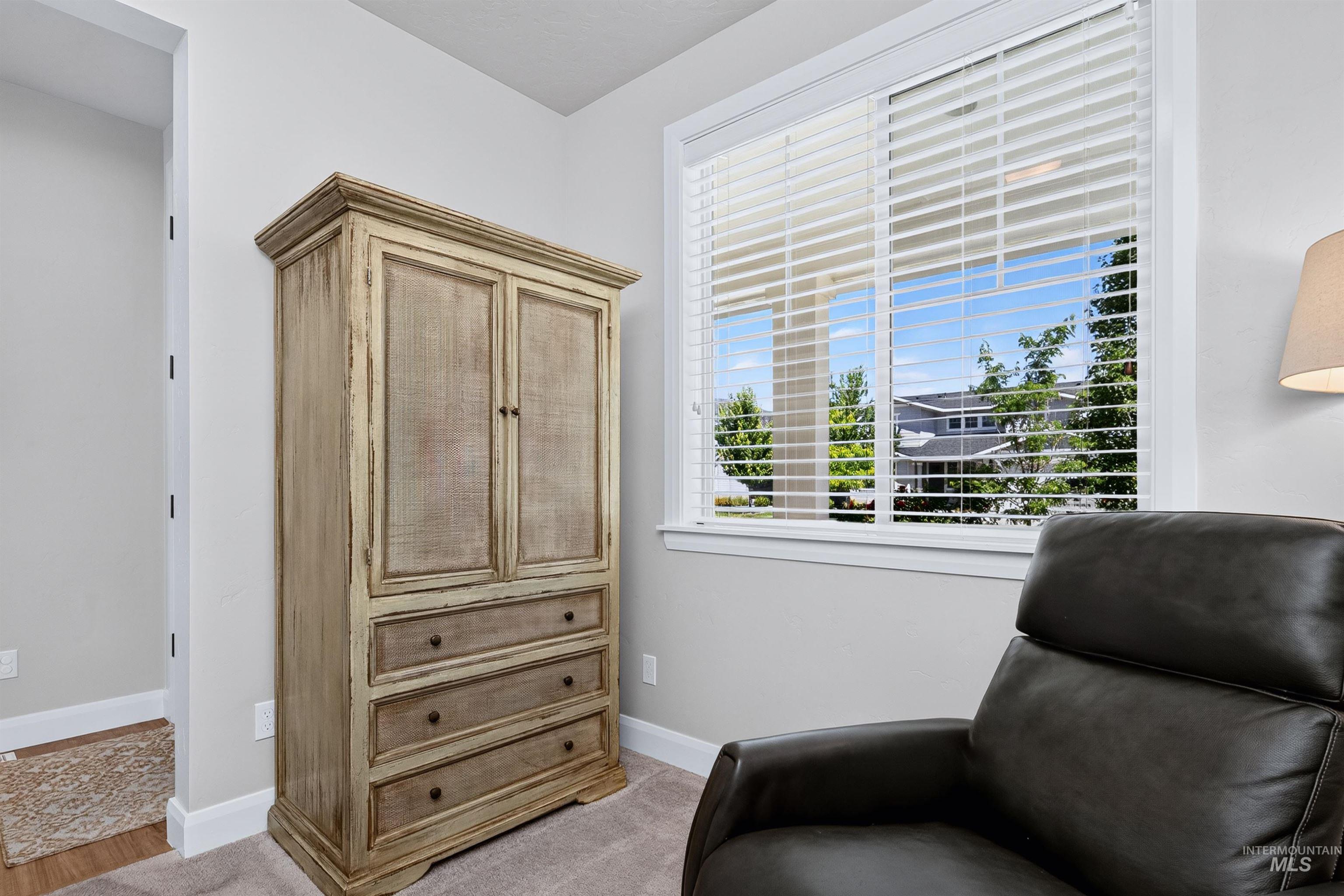 3829 E Huntly St, Meridian, Idaho 83642-5707, 3 Bedrooms, 2 Bathrooms, Residential For Sale, Price $525,000, 98993535