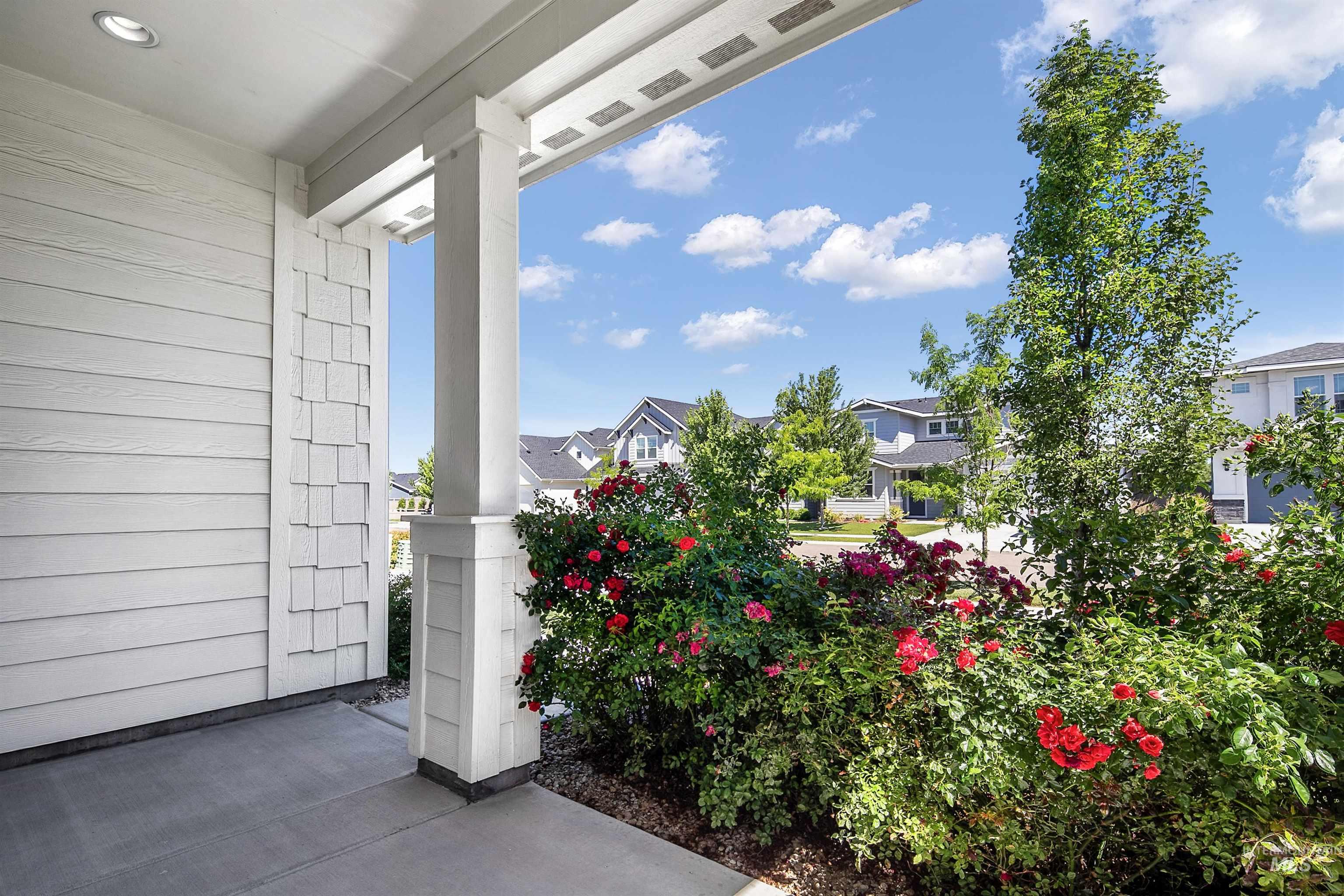 3829 E Huntly St, Meridian, Idaho 83642-5707, 3 Bedrooms, 2 Bathrooms, Residential For Sale, Price $525,000, 98993535