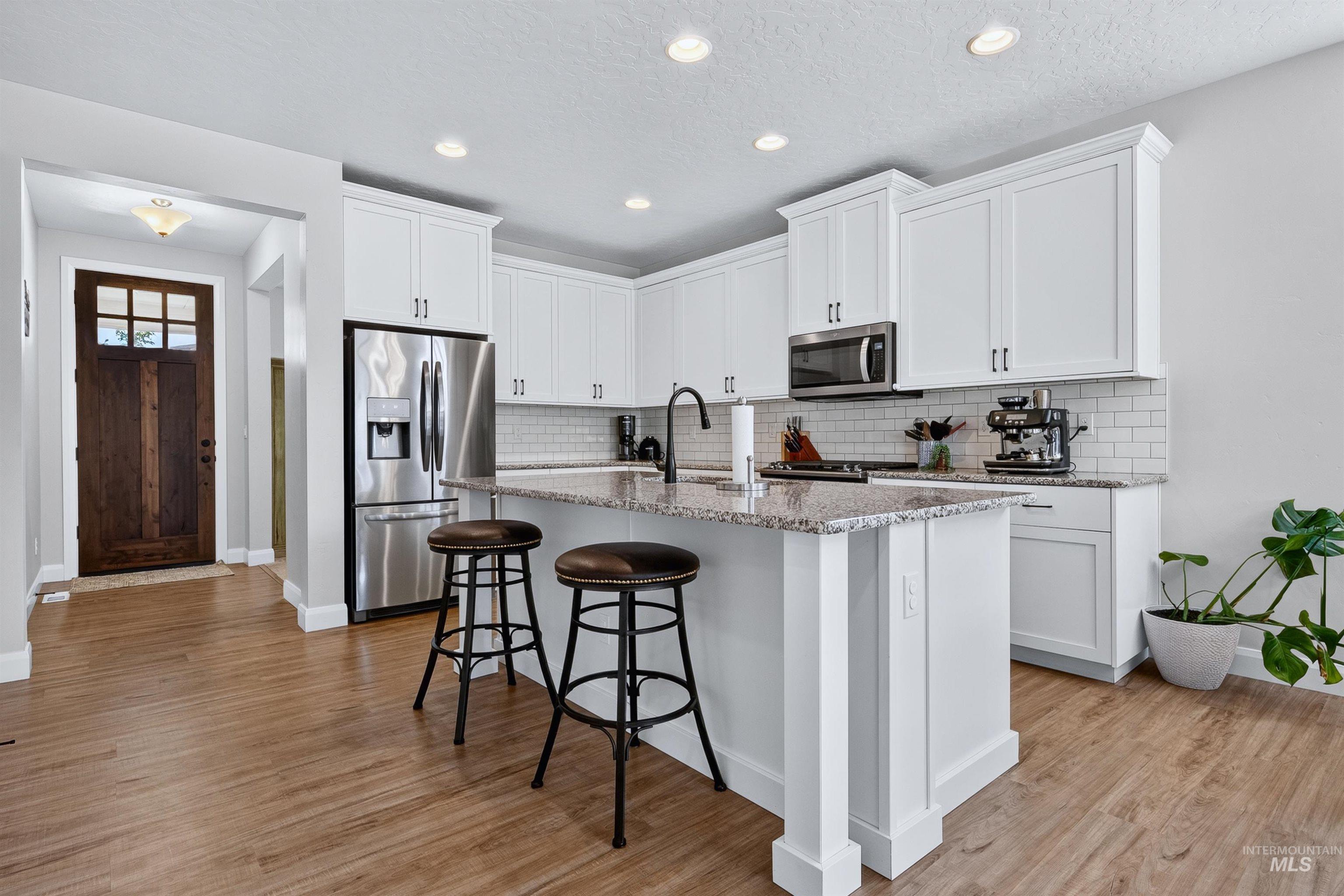 3829 E Huntly St, Meridian, Idaho 83642-5707, 3 Bedrooms, 2 Bathrooms, Residential For Sale, Price $525,000, 98993535
