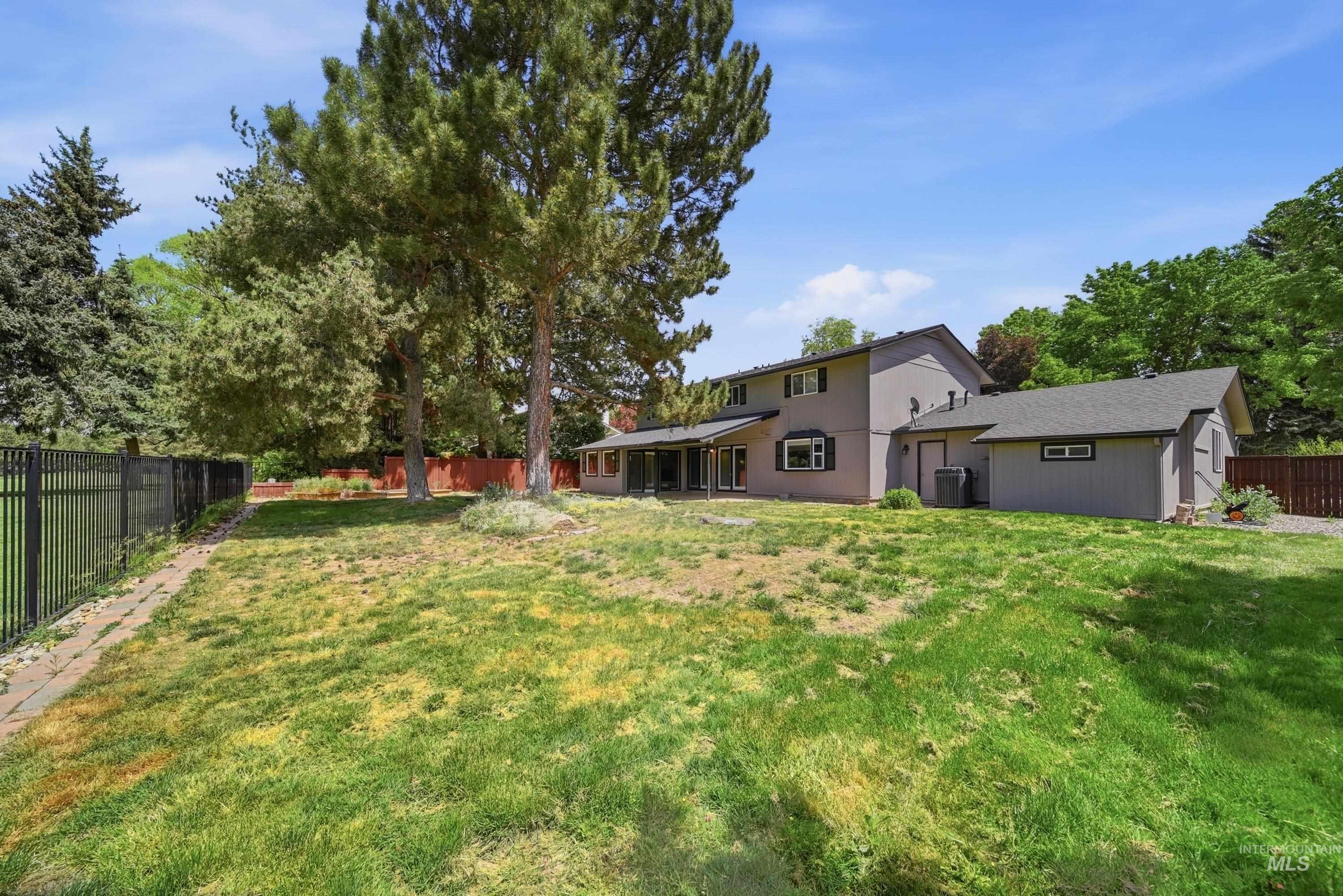 723 N Spyglass Way, Eagle, Idaho 83616, 3 Bedrooms, 2.5 Bathrooms, Residential For Sale, Price $750,000, 98993537