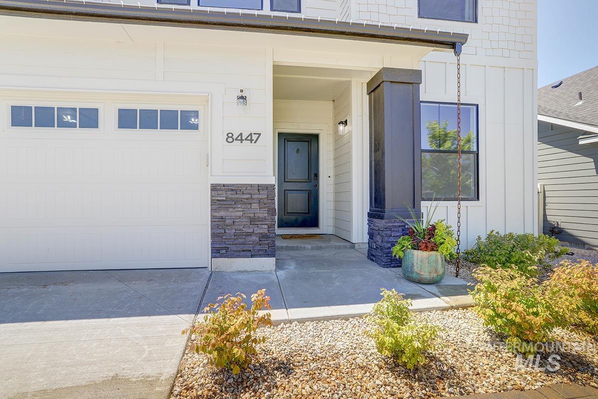 8447 S Bogus Ridge Ave, Boise, Idaho 83716-3493, 4 Bedrooms, 2.5 Bathrooms, Residential For Sale, Price $669,900, 98993538