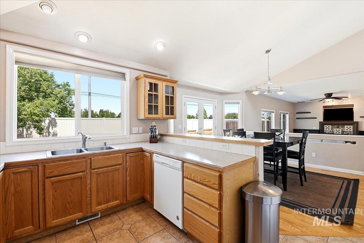 13904 W Bunkerhill Court, Boise, Idaho 83713, 4 Bedrooms, 3 Bathrooms, Residential For Sale, Price $479,999, 98993539