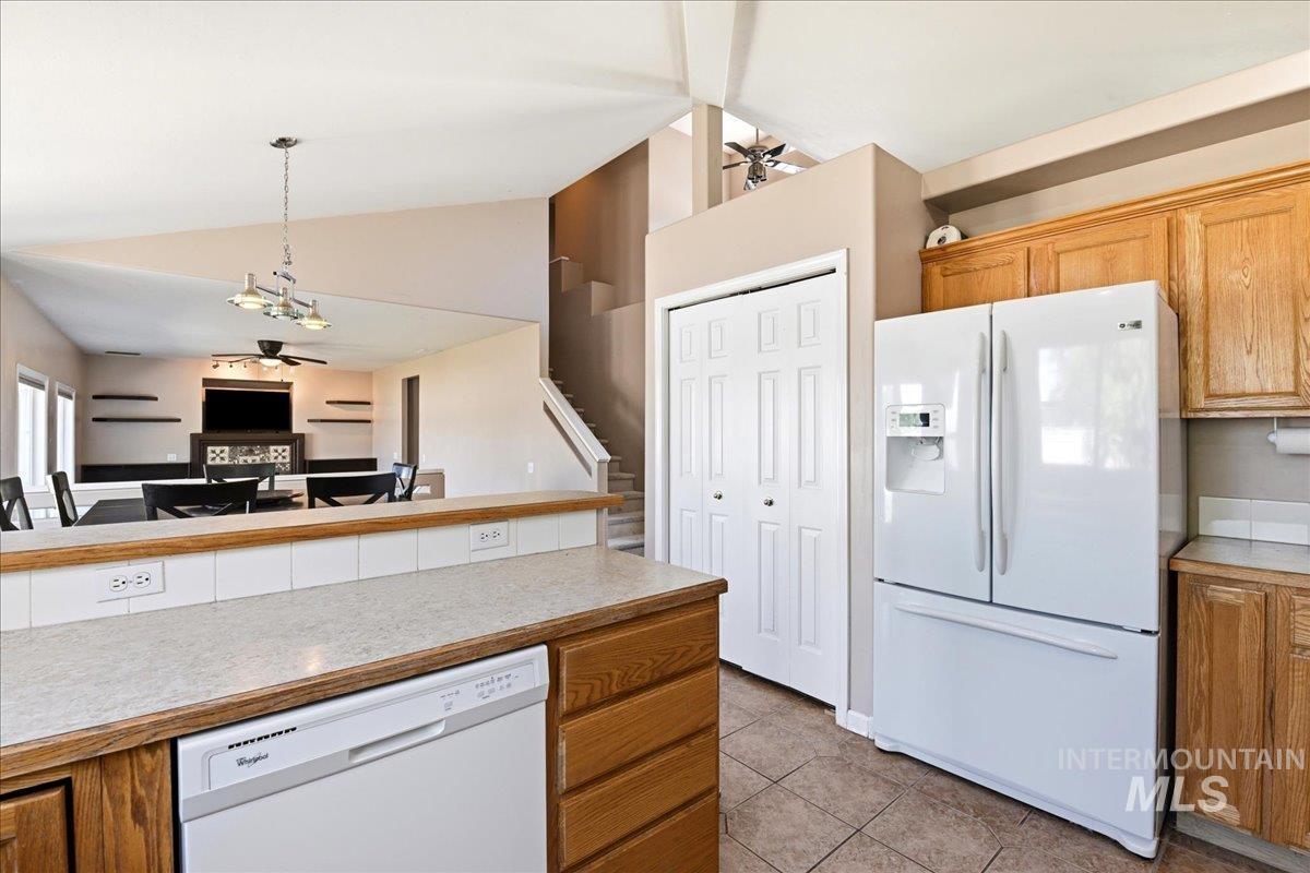 13904 W Bunkerhill Court, Boise, Idaho 83713, 4 Bedrooms, 3 Bathrooms, Residential For Sale, Price $479,999, 98993539