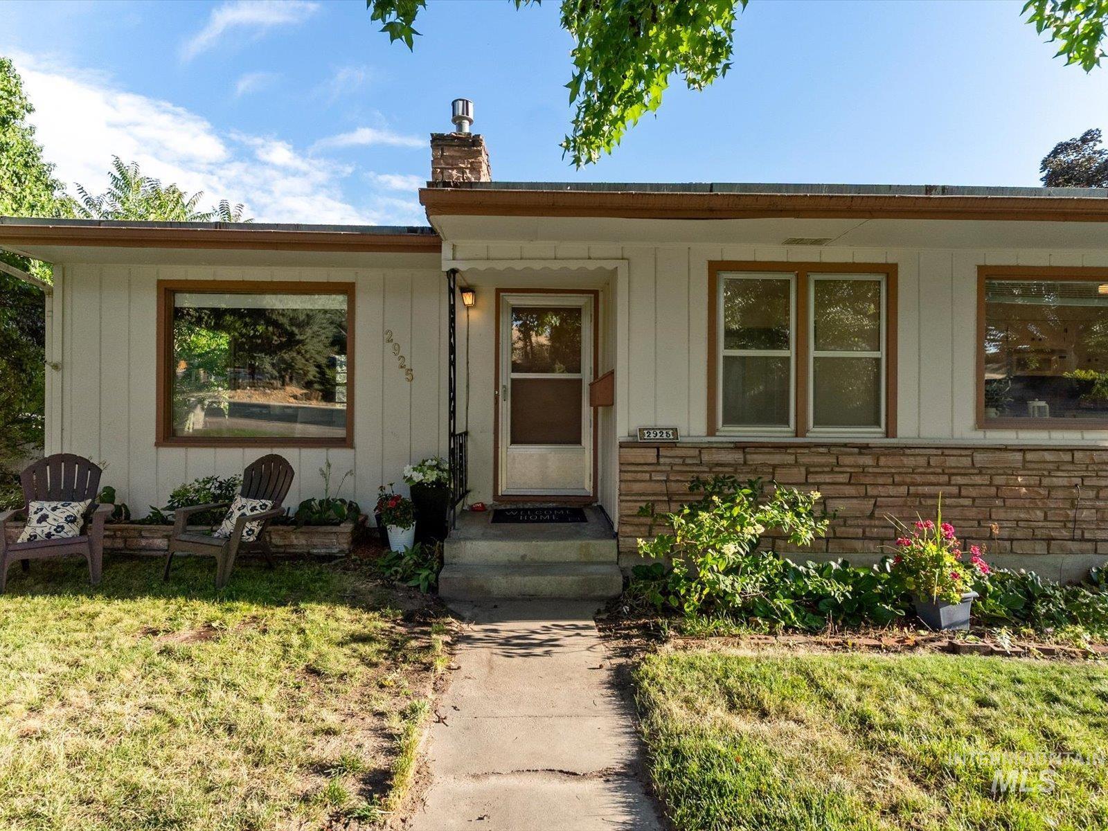 2925 W Gerrard St, Boise, Idaho 83703-5009, 4 Bedrooms, 2 Bathrooms, Residential For Sale, Price $479,000, 98993541