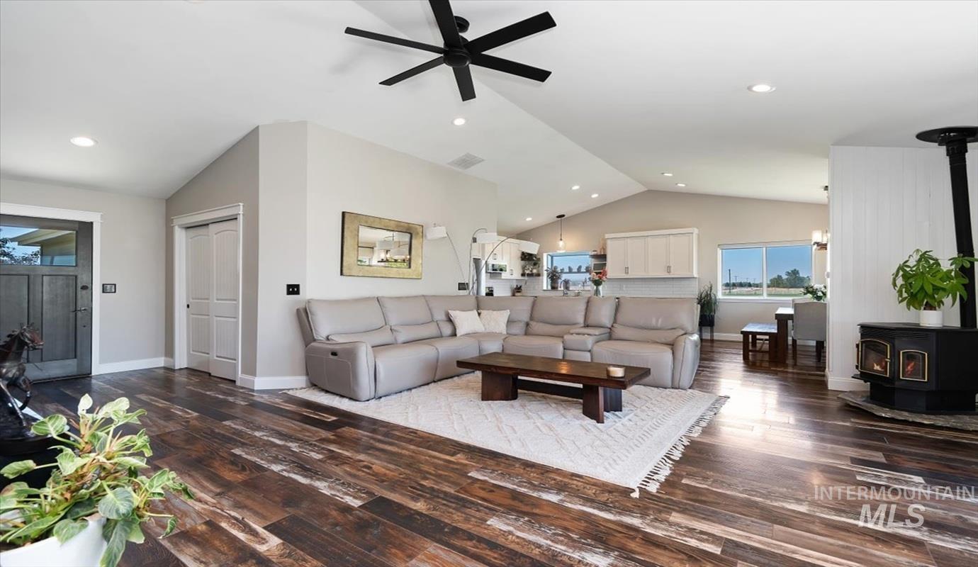 4376 E King Road, Kuna, Idaho 83634, 3 Bedrooms, 2 Bathrooms, Residential For Sale, Price $1,299,000, 98993549