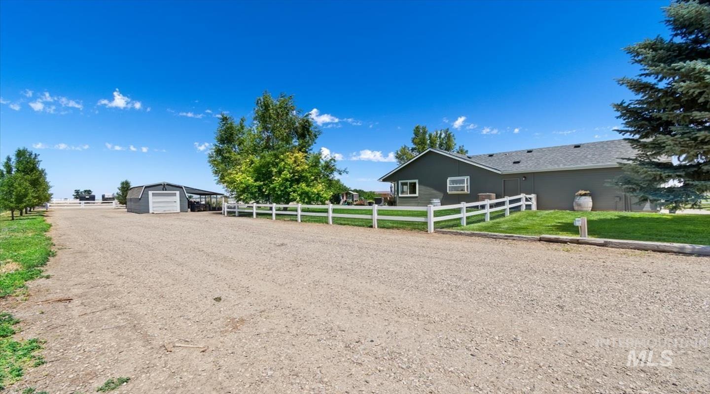4376 E King Road, Kuna, Idaho 83634, 3 Bedrooms, 2 Bathrooms, Residential For Sale, Price $1,299,000, 98993549