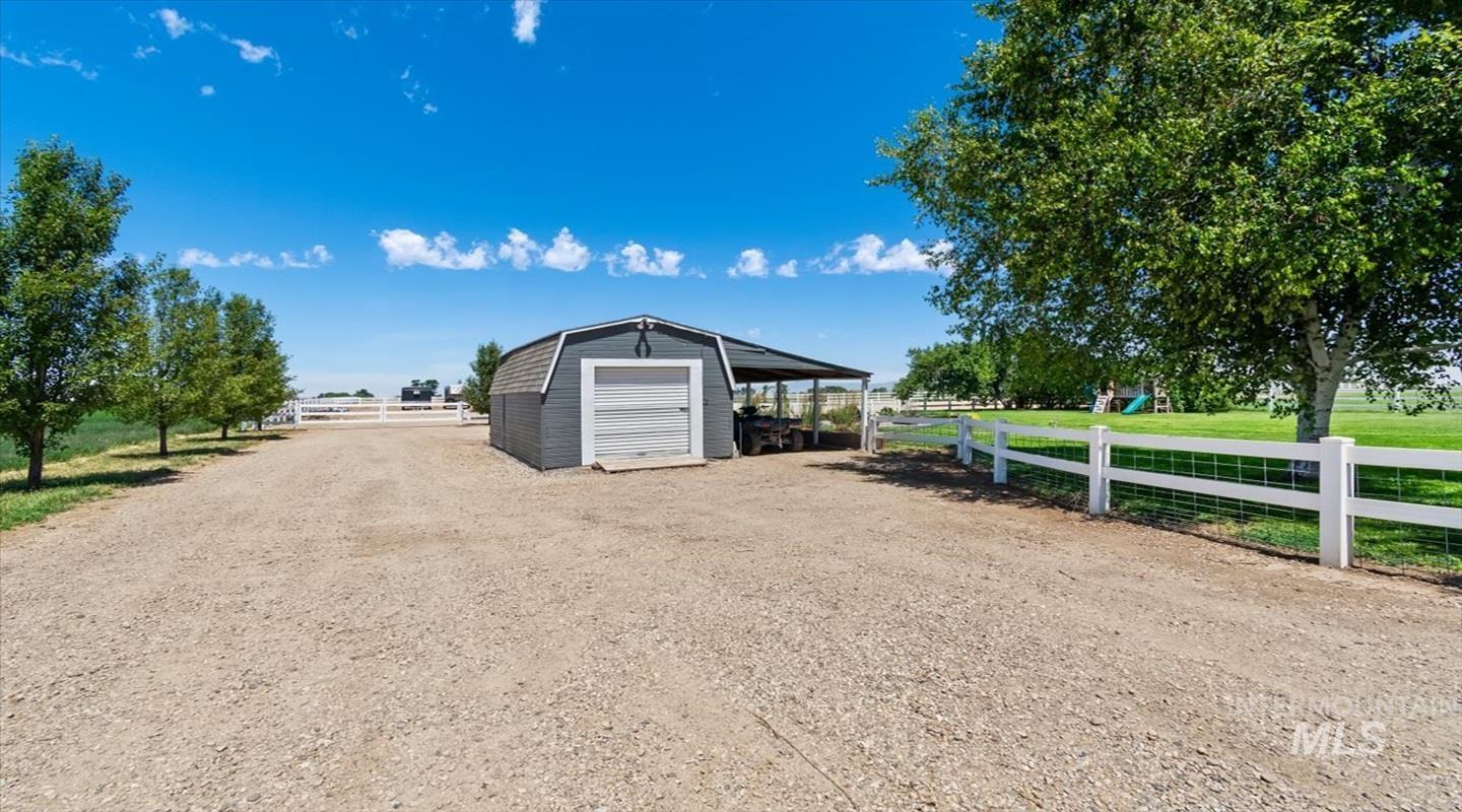 4376 E King Road, Kuna, Idaho 83634, 3 Bedrooms, 2 Bathrooms, Residential For Sale, Price $1,299,000, 98993549