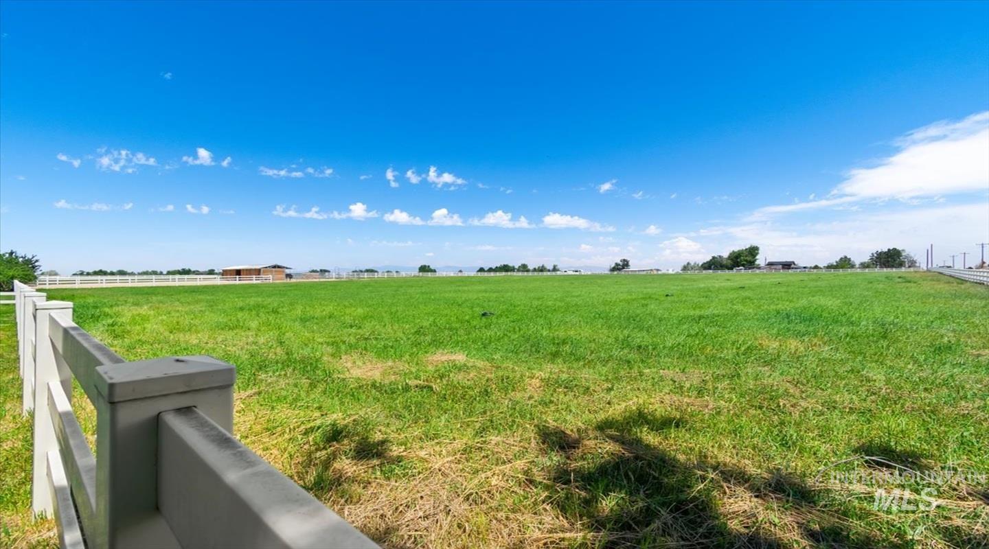 4376 E King Road, Kuna, Idaho 83634, 3 Bedrooms, 2 Bathrooms, Residential For Sale, Price $1,299,000, 98993549