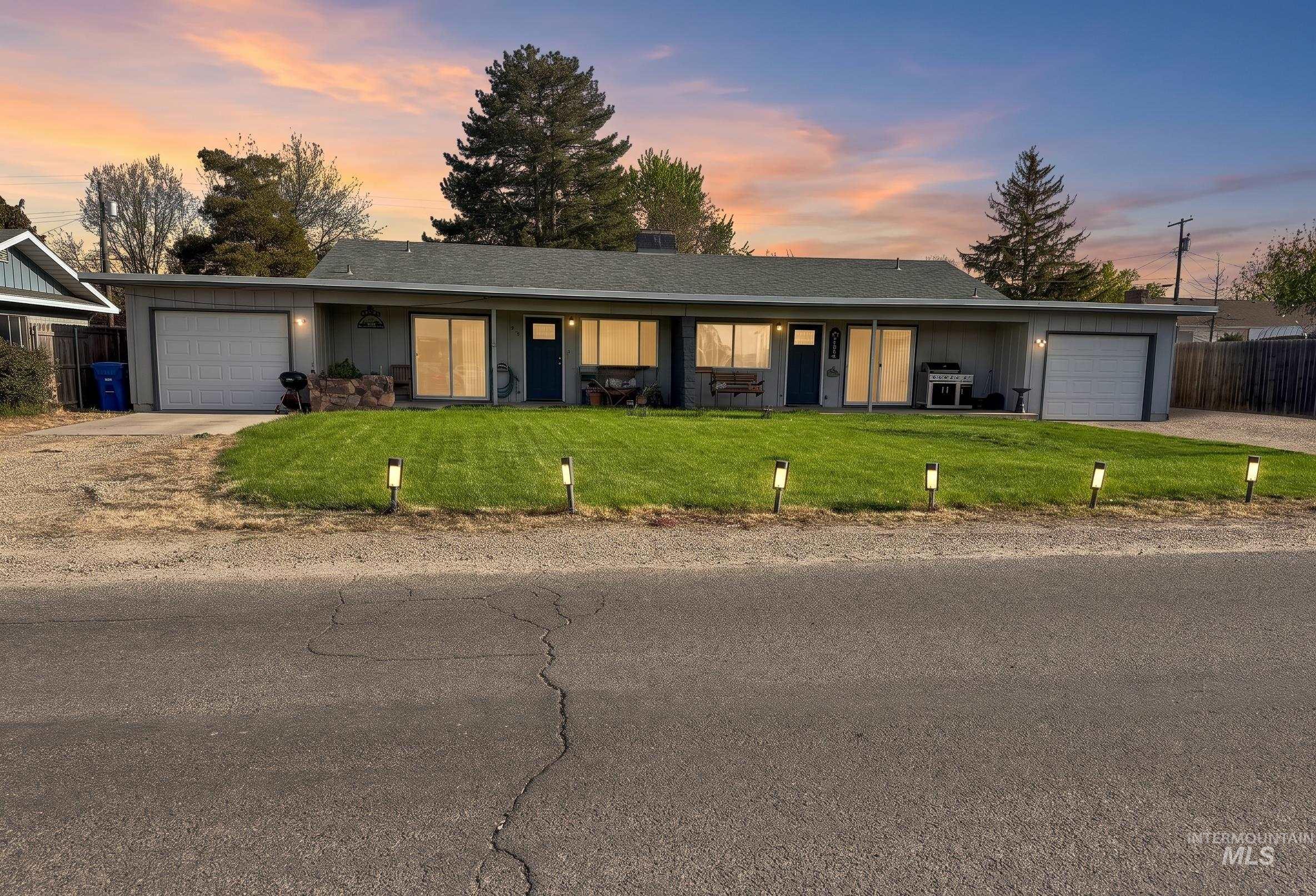 518 Amber Street, Caldwell, Idaho 83605, 2 Bedrooms, 1 Bathroom, Residential Income For Sale, Price $449,000,MLS 98993552