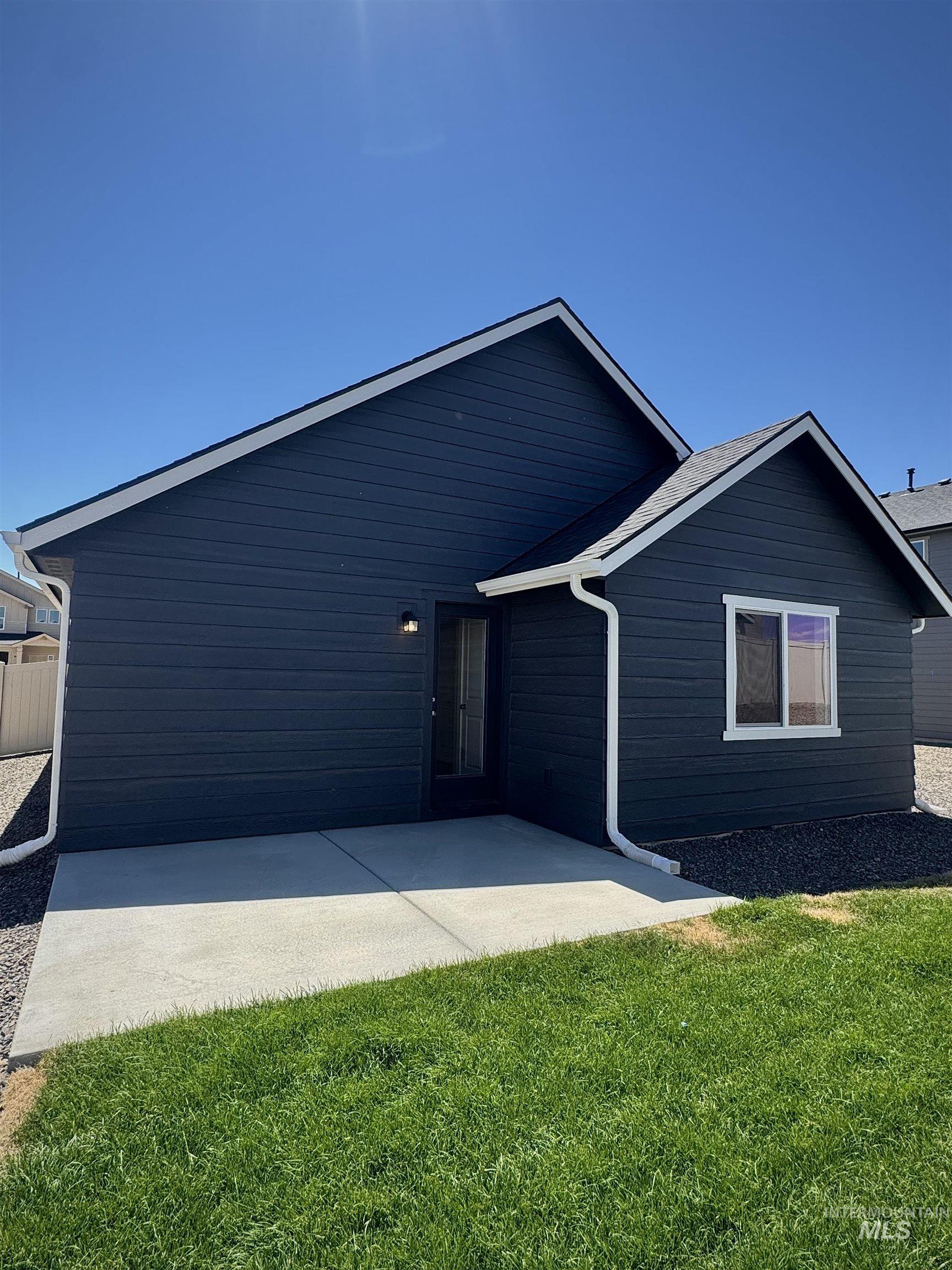 TBD SW Mendenhall St, Mountain Home, Idaho 83647, 2 Bedrooms, 2 Bathrooms, Residential For Sale, Price $307,990,MLS 98993555