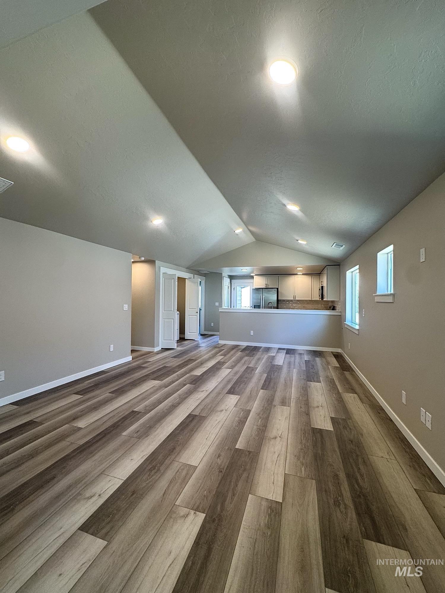 TBD SW Mendenhall St, Mountain Home, Idaho 83647, 2 Bedrooms, 2 Bathrooms, Residential For Sale, Price $307,990,MLS 98993555