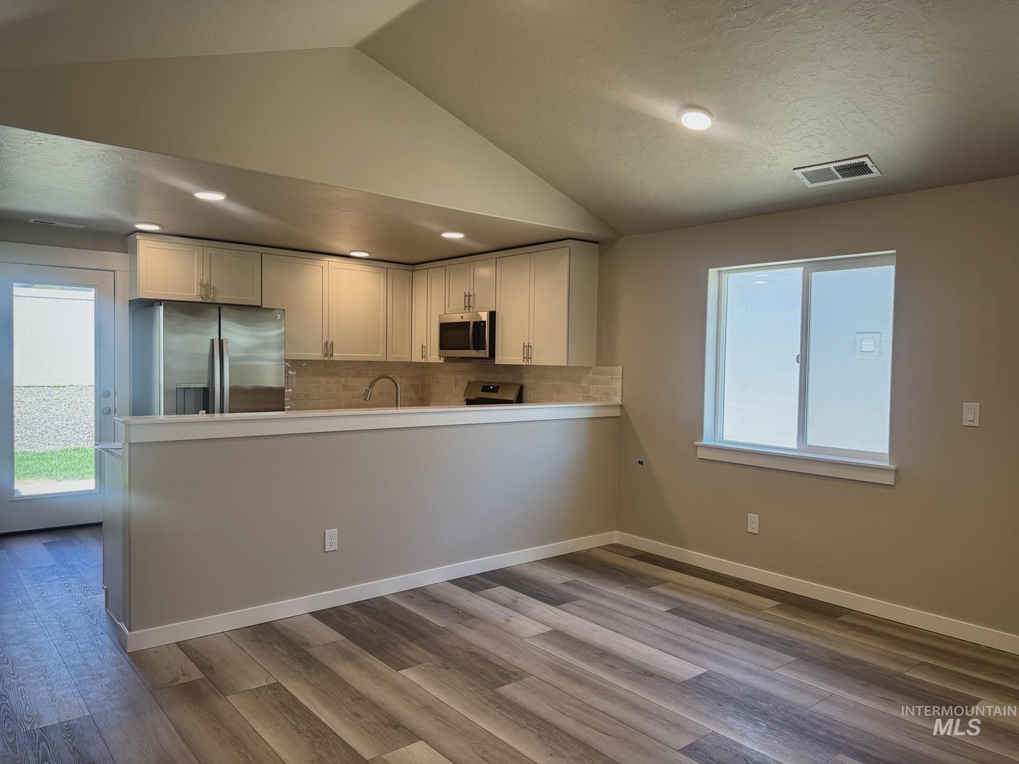 TBD SW Mendenhall St, Mountain Home, Idaho 83647, 2 Bedrooms, 2 Bathrooms, Residential For Sale, Price $307,990,MLS 98993555