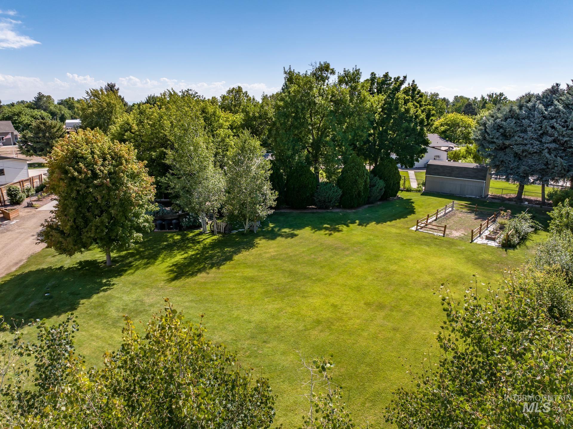 4230 N Patriot Cir, Meridian, Idaho 83646, 3 Bedrooms, 2 Bathrooms, Residential For Sale, Price $859,000,MLS 98993556