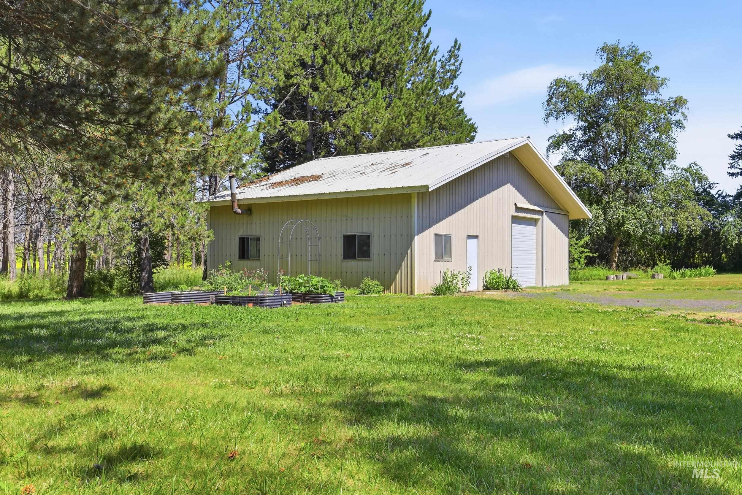1321 O'Donnell Road, Moscow, Idaho 83843, 3 Bedrooms, 2 Bathrooms, Residential For Sale, Price $769,000,MLS 98993557