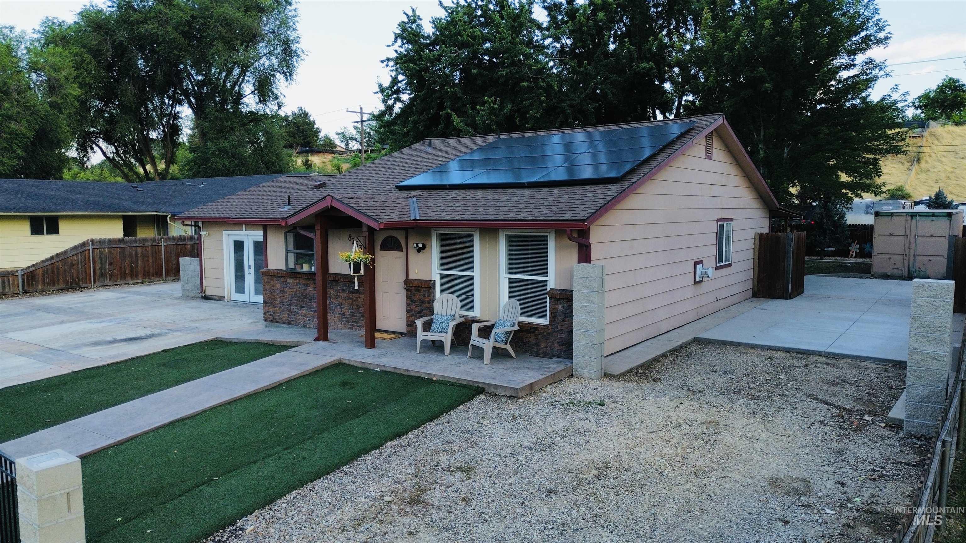 8763 W Austin St., Garden City, Idaho 83714, 3 Bedrooms, 1 Bathroom, Residential For Sale, Price $449,900, 98993559