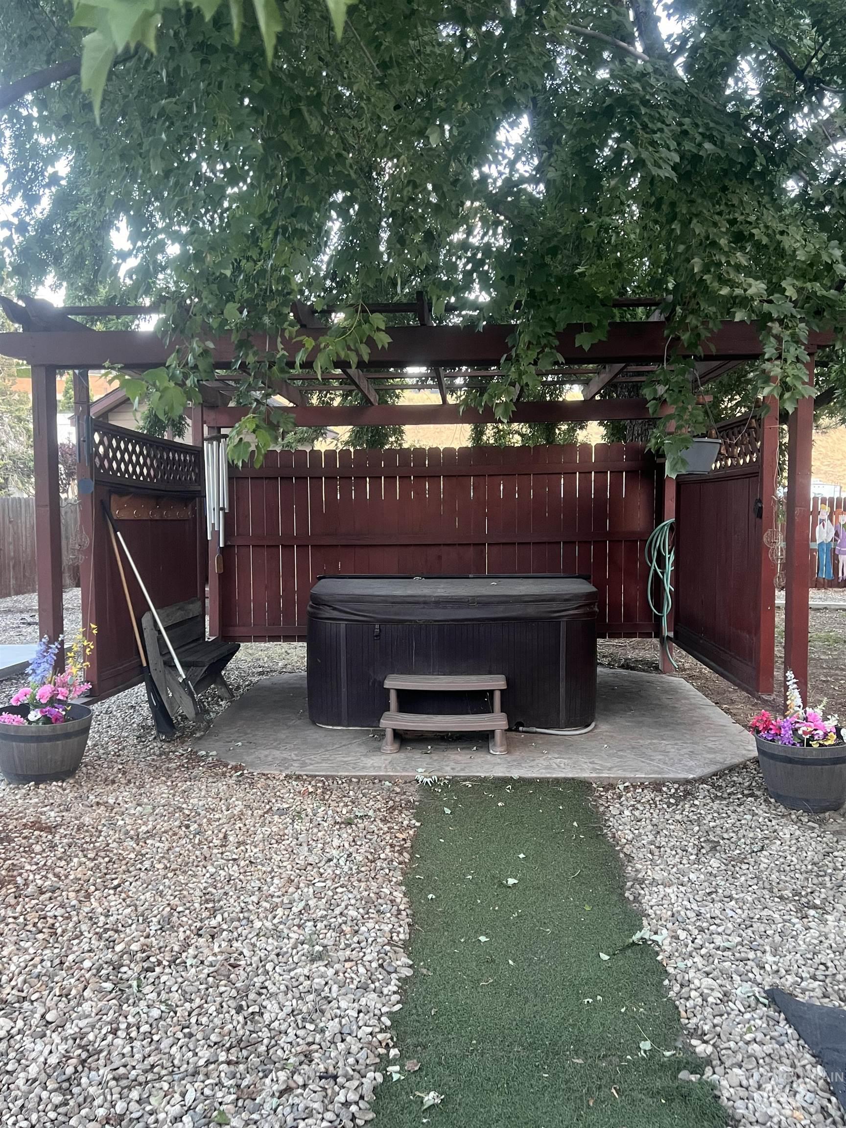 8763 W Austin St., Garden City, Idaho 83714, 3 Bedrooms, 1 Bathroom, Residential For Sale, Price $449,900, 98993559