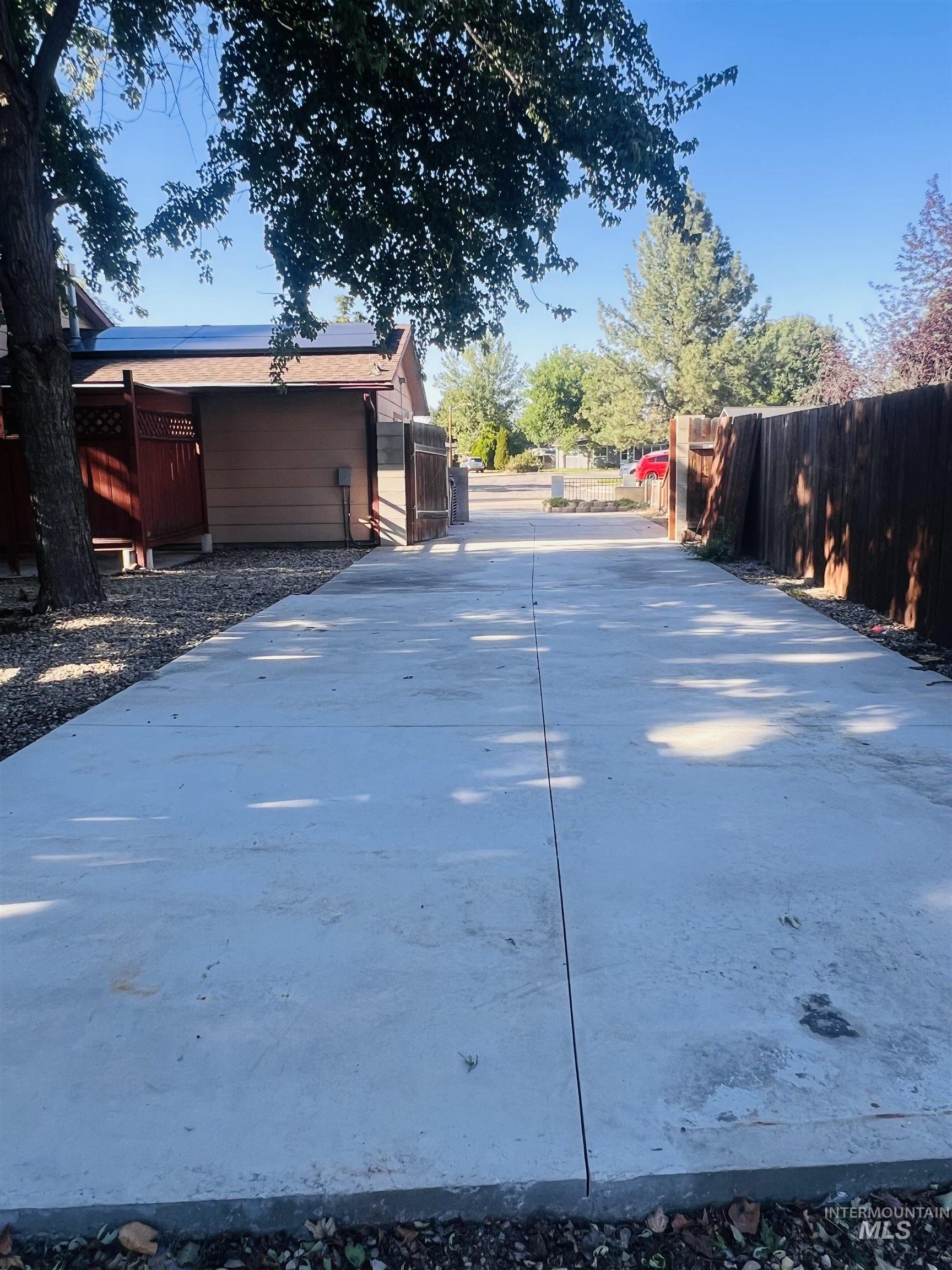 8763 W Austin St., Garden City, Idaho 83714, 3 Bedrooms, 1 Bathroom, Residential For Sale, Price $449,900, 98993559