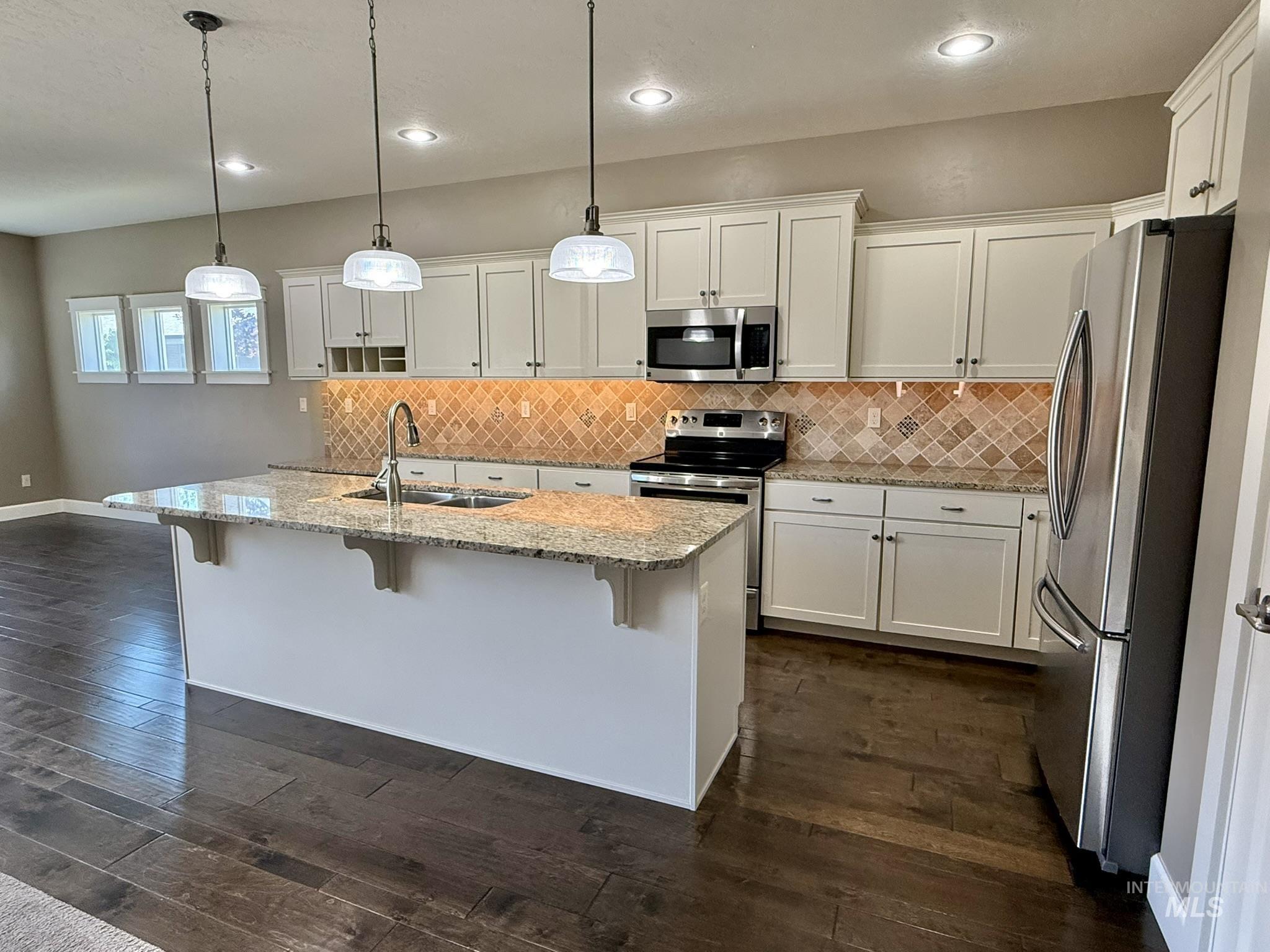 1106 S Spring Valley Dr, Nampa, Idaho 83686, 3 Bedrooms, 2 Bathrooms, Residential For Sale, Price $515,000, 98993560