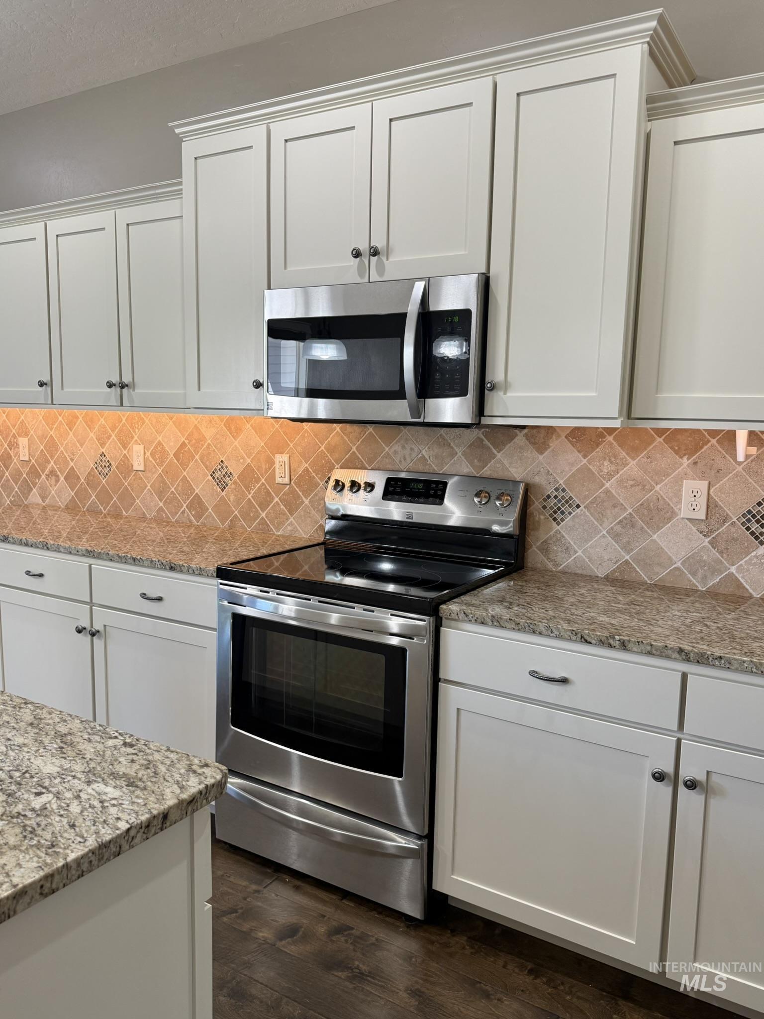 1106 S Spring Valley Dr, Nampa, Idaho 83686, 3 Bedrooms, 2 Bathrooms, Residential For Sale, Price $515,000, 98993560