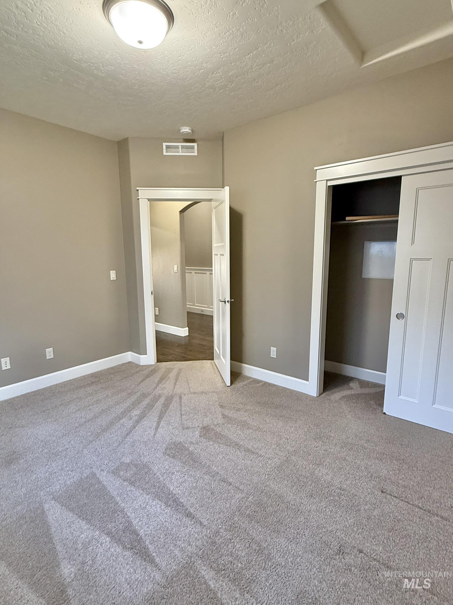 1106 S Spring Valley Dr, Nampa, Idaho 83686, 3 Bedrooms, 2 Bathrooms, Residential For Sale, Price $515,000, 98993560