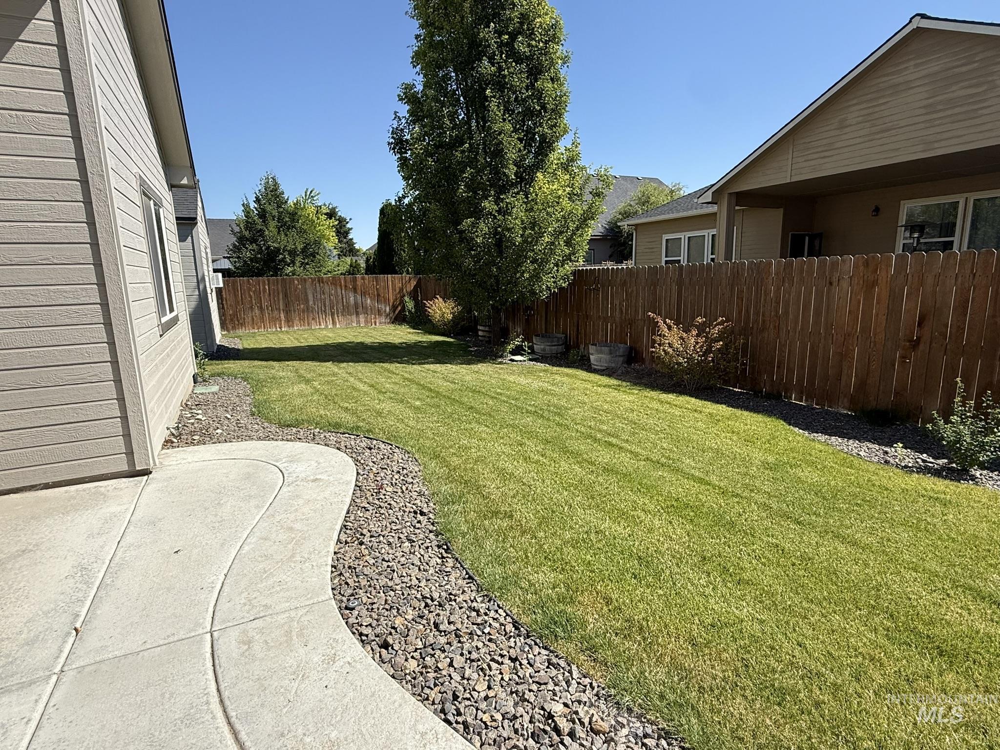 1106 S Spring Valley Dr, Nampa, Idaho 83686, 3 Bedrooms, 2 Bathrooms, Residential For Sale, Price $515,000, 98993560