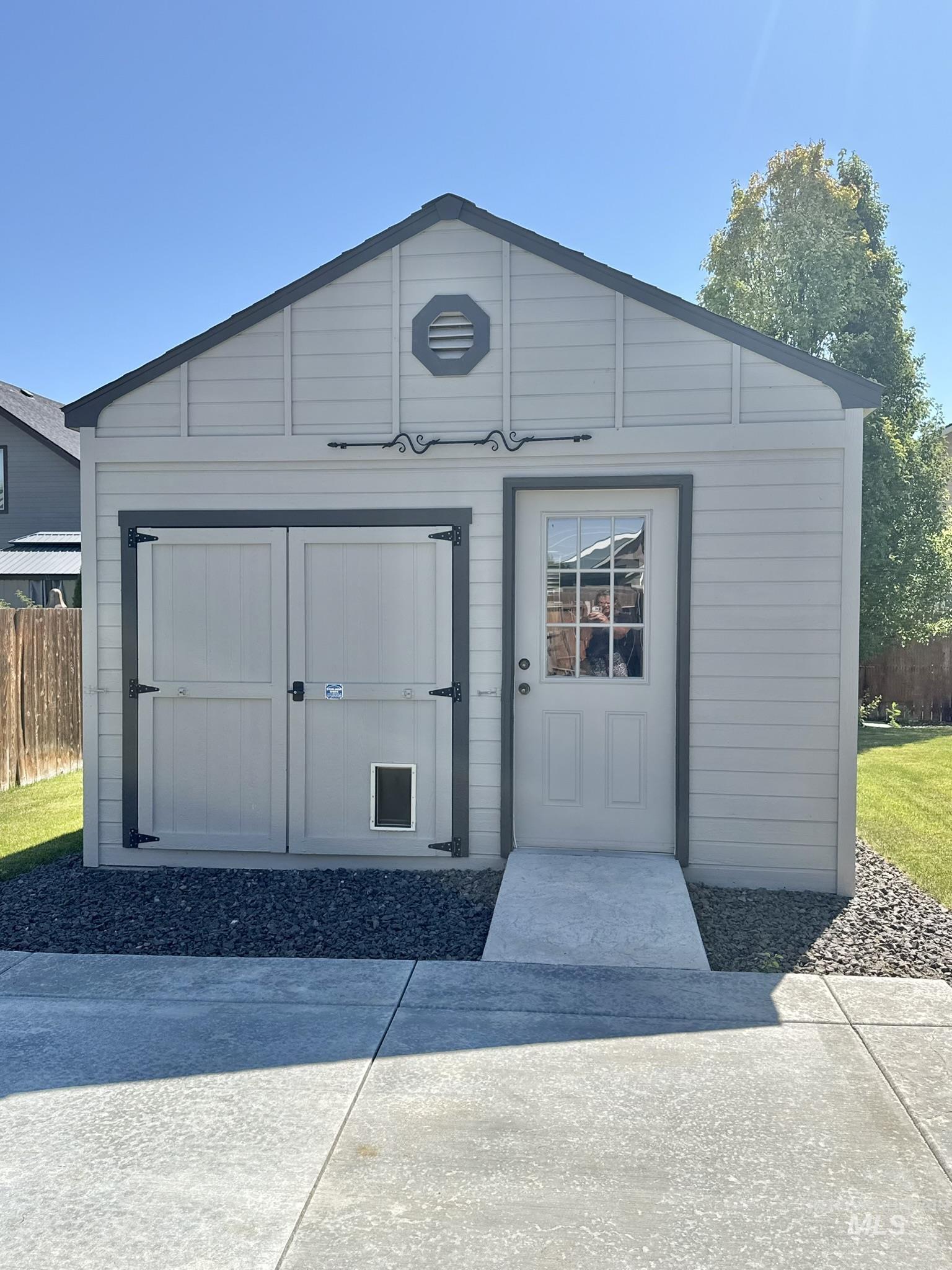 1106 S Spring Valley Dr, Nampa, Idaho 83686, 3 Bedrooms, 2 Bathrooms, Residential For Sale, Price $515,000, 98993560