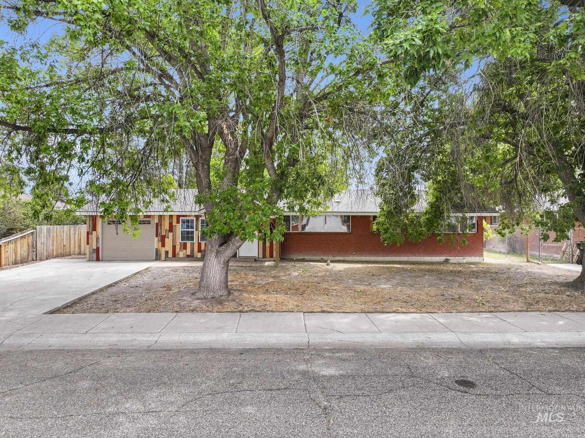 2221 Conant Dr, Burley, Idaho 83318, 4 Bedrooms, 2 Bathrooms, Residential For Sale, Price $379,900,MLS 98993561