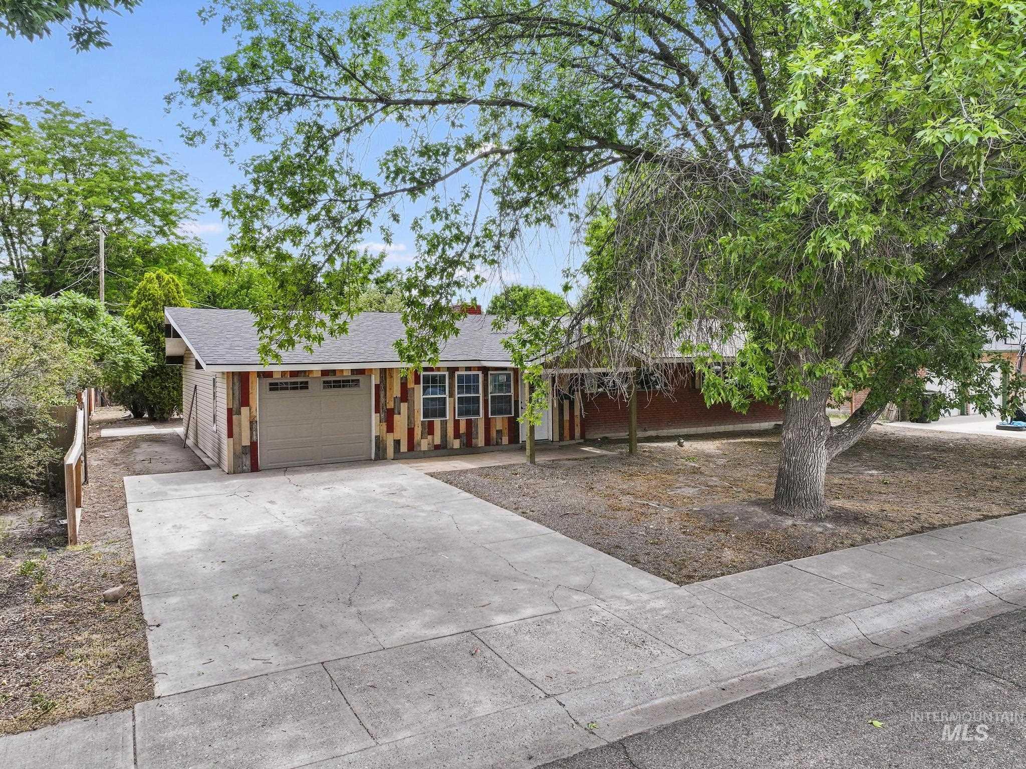 2221 Conant Dr, Burley, Idaho 83318, 4 Bedrooms, 2 Bathrooms, Residential For Sale, Price $379,900,MLS 98993561