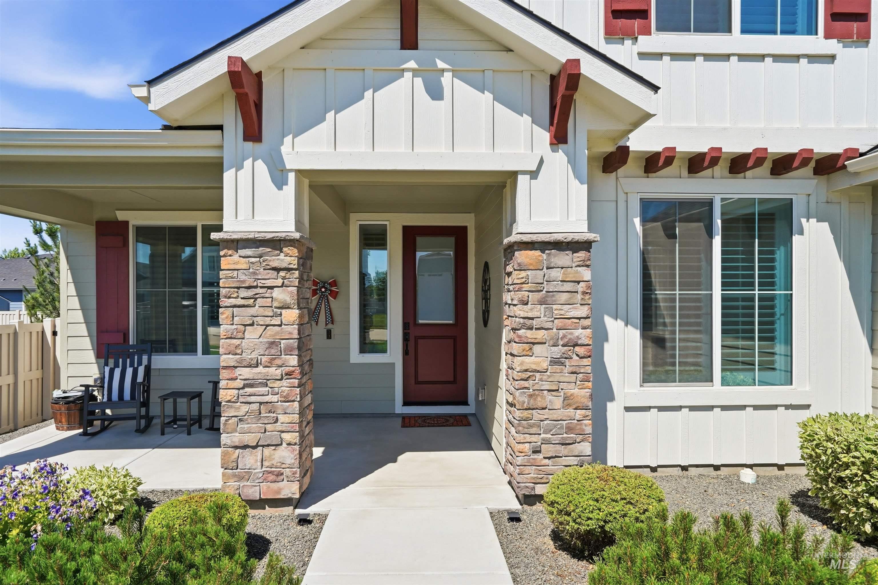 2057 N Tarentaise, Middleton, Idaho 83644, 3 Bedrooms, 2.5 Bathrooms, Residential For Sale, Price $649,900,MLS 98993562