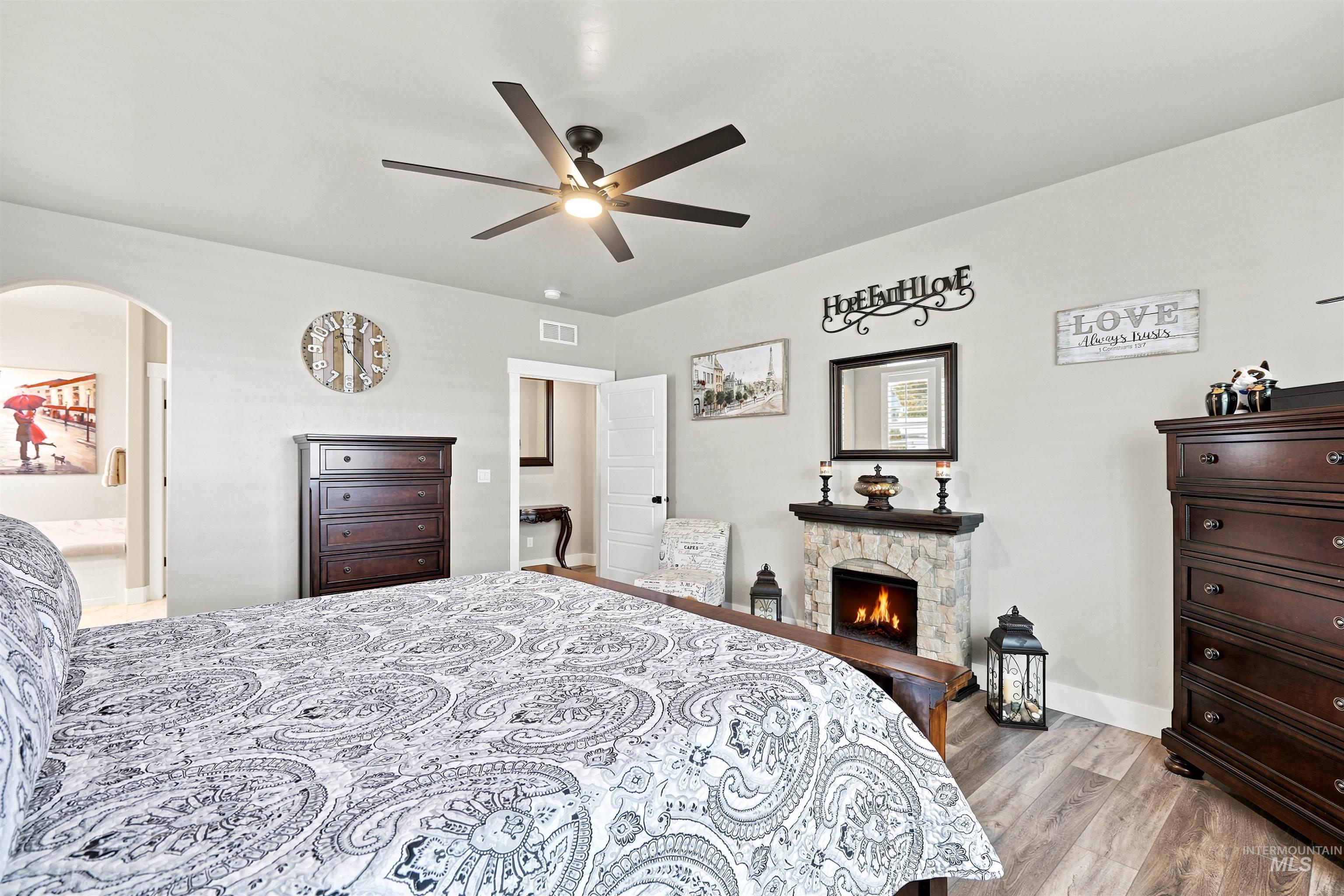 2057 N Tarentaise, Middleton, Idaho 83644, 3 Bedrooms, 2.5 Bathrooms, Residential For Sale, Price $649,900,MLS 98993562