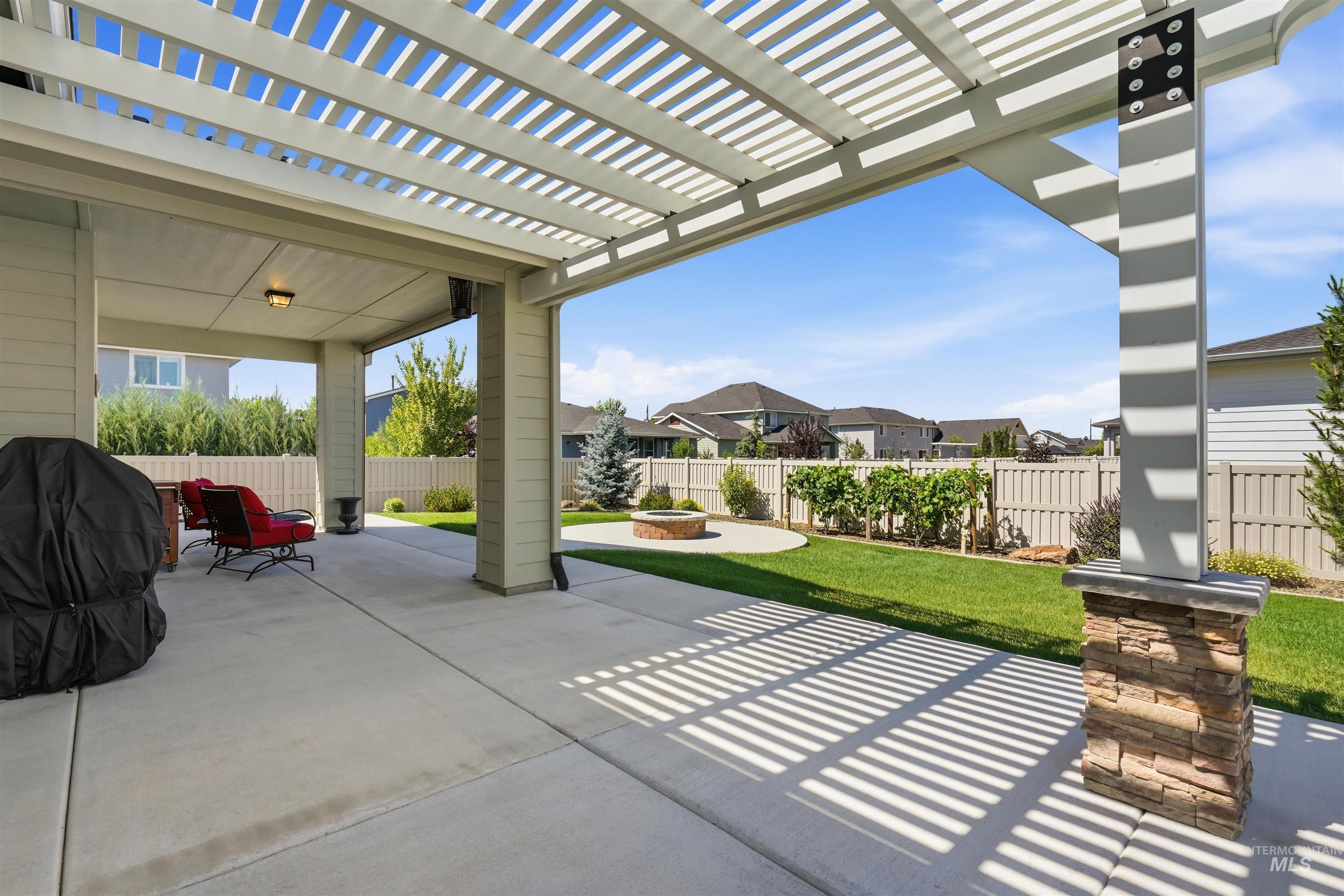 2057 N Tarentaise, Middleton, Idaho 83644, 3 Bedrooms, 2.5 Bathrooms, Residential For Sale, Price $649,900,MLS 98993562