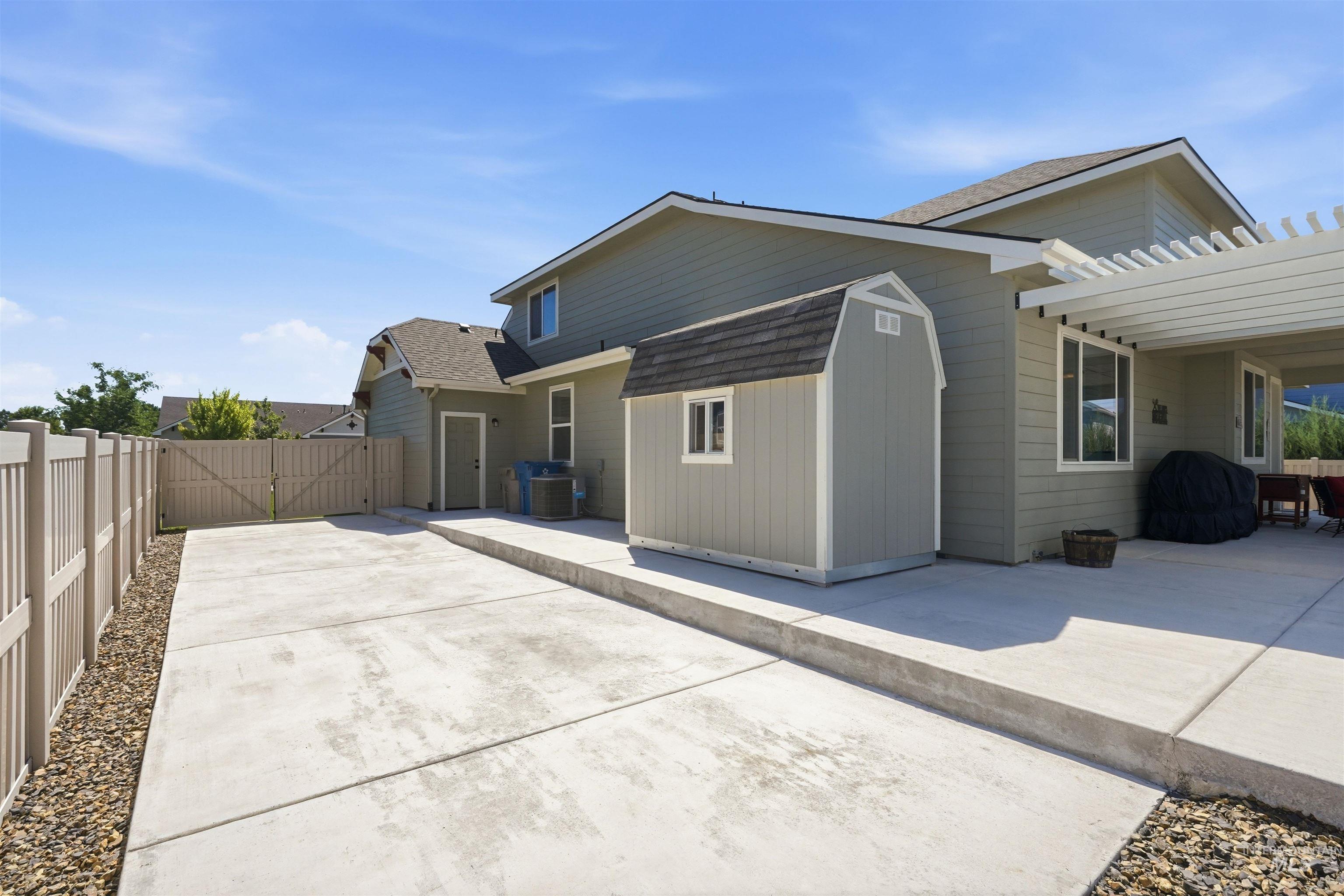 2057 N Tarentaise, Middleton, Idaho 83644, 3 Bedrooms, 2.5 Bathrooms, Residential For Sale, Price $649,900,MLS 98993562