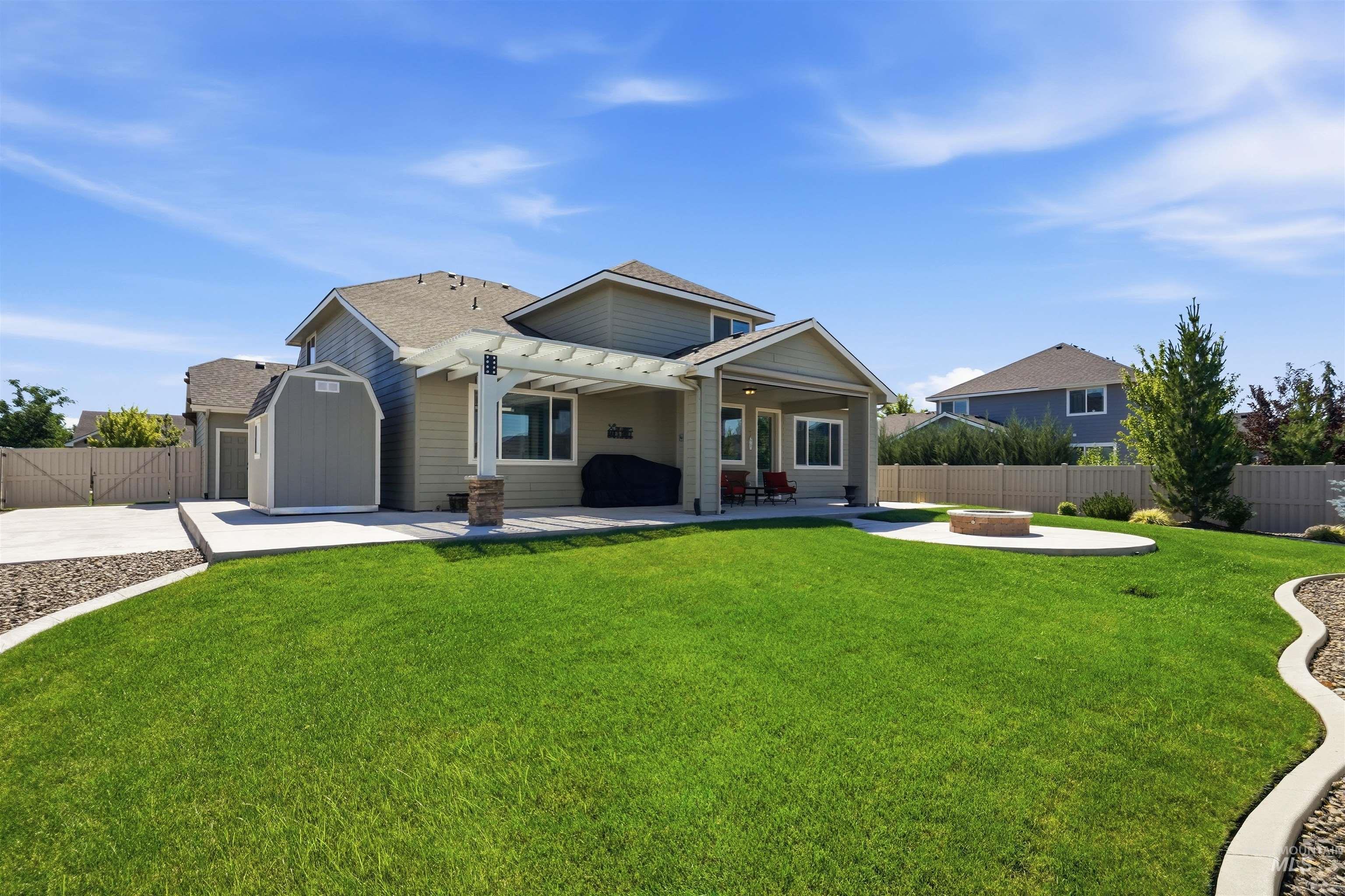2057 N Tarentaise, Middleton, Idaho 83644, 3 Bedrooms, 2.5 Bathrooms, Residential For Sale, Price $649,900,MLS 98993562