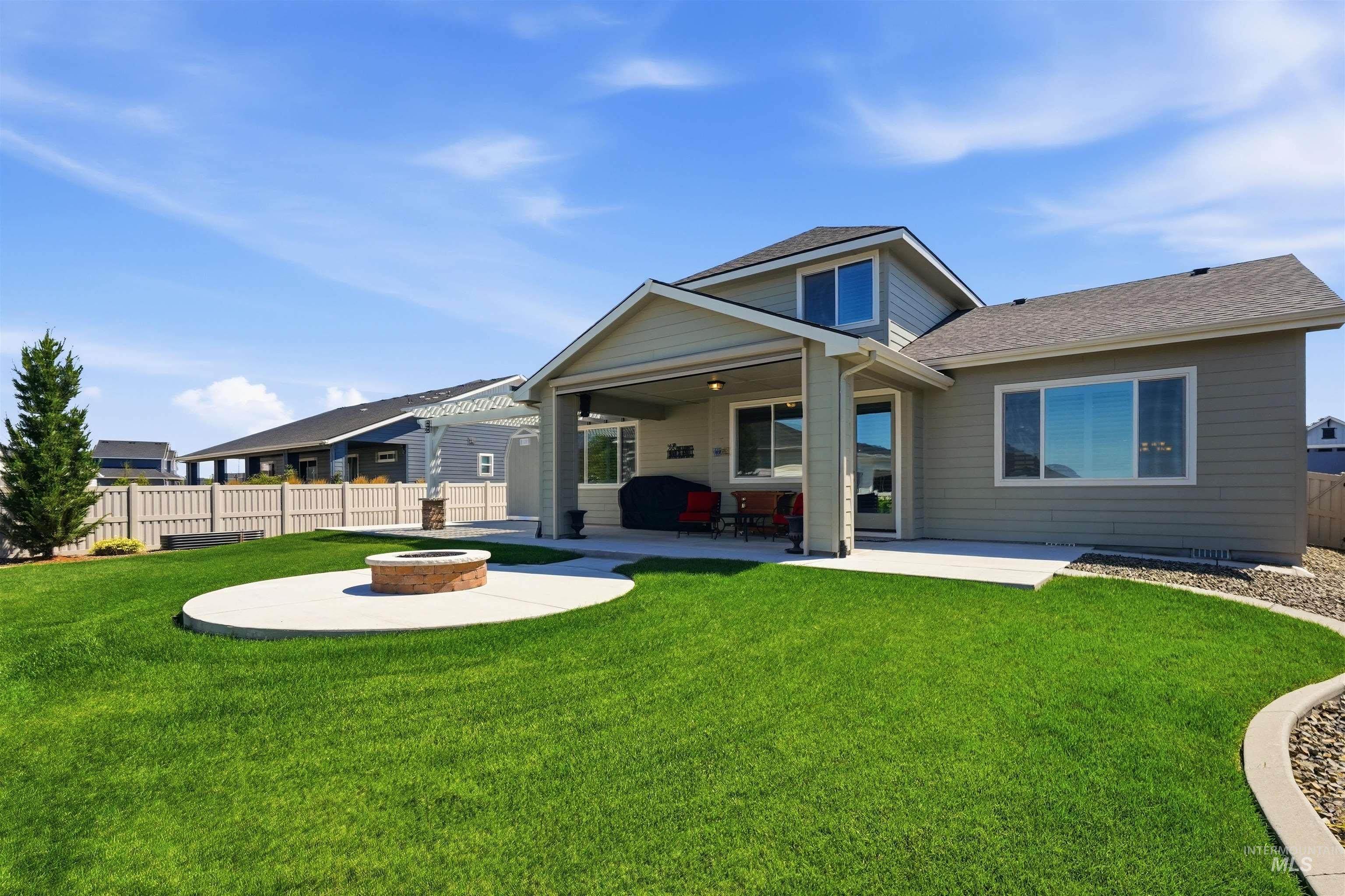 2057 N Tarentaise, Middleton, Idaho 83644, 3 Bedrooms, 2.5 Bathrooms, Residential For Sale, Price $649,900,MLS 98993562