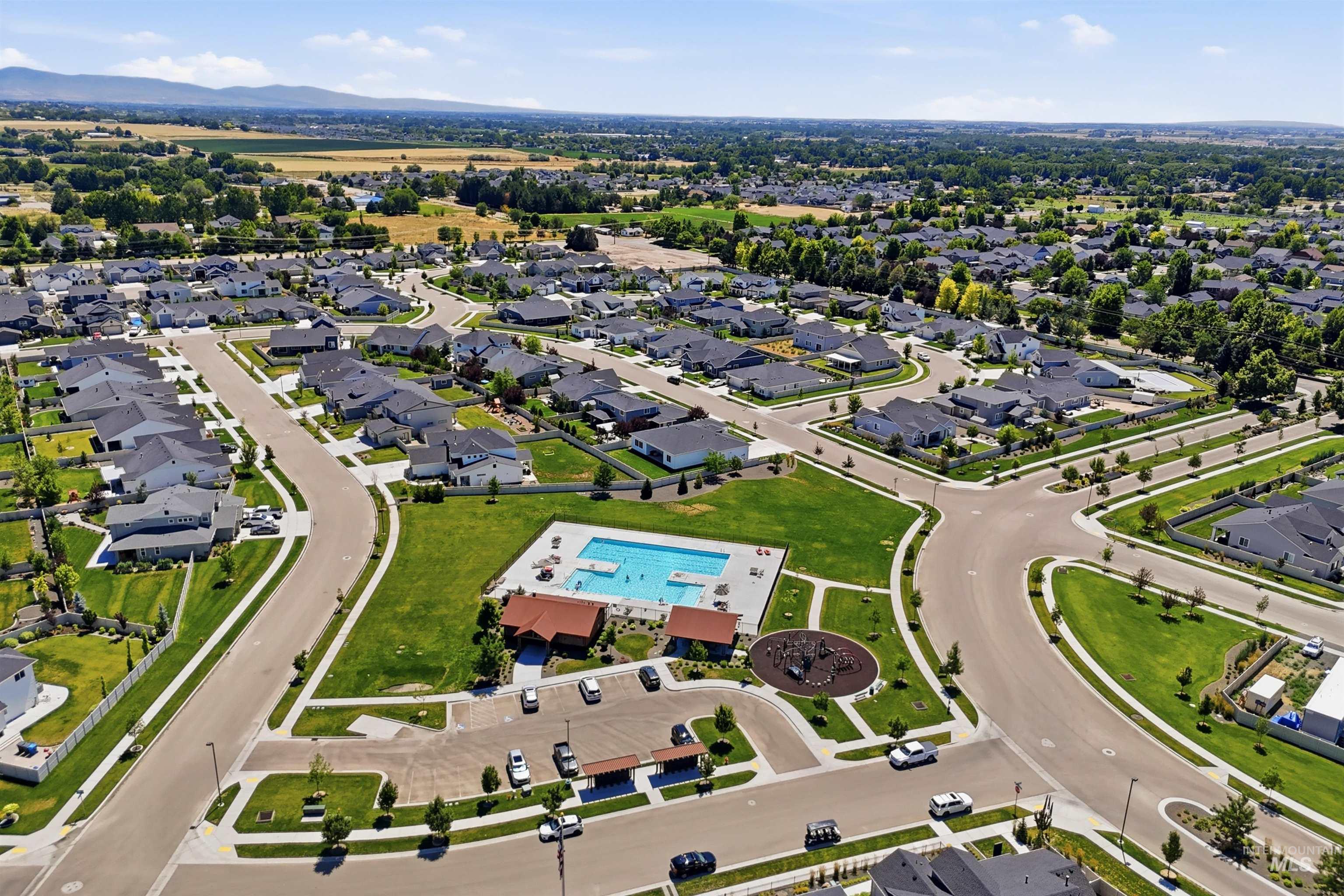 2057 N Tarentaise, Middleton, Idaho 83644, 3 Bedrooms, 2.5 Bathrooms, Residential For Sale, Price $649,900,MLS 98993562