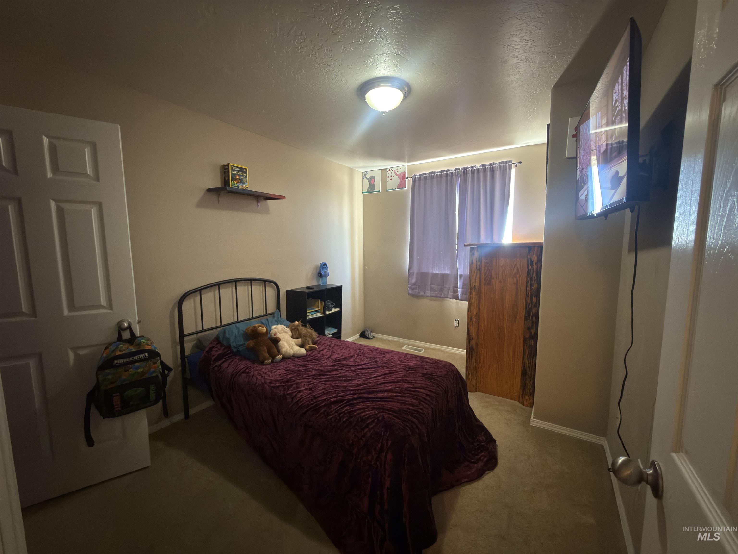 1714 Cinder Loop, Mountain Home, Idaho 83647, 3 Bedrooms, 2.5 Bathrooms, Residential For Sale, Price $290,000,MLS 98993563
