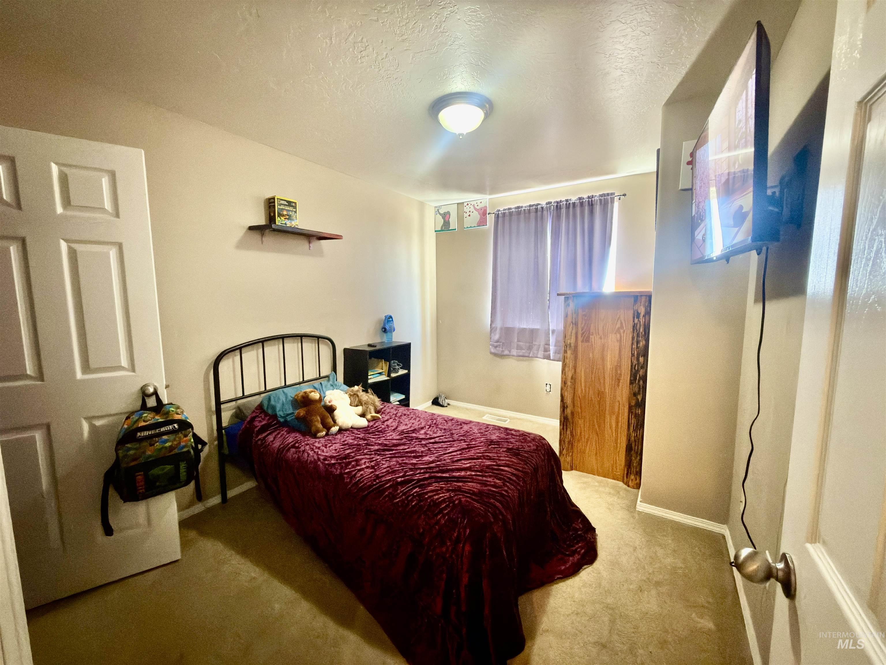 1714 Cinder Loop, Mountain Home, Idaho 83647, 3 Bedrooms, 2.5 Bathrooms, Residential For Sale, Price $279,900,MLS 98993563