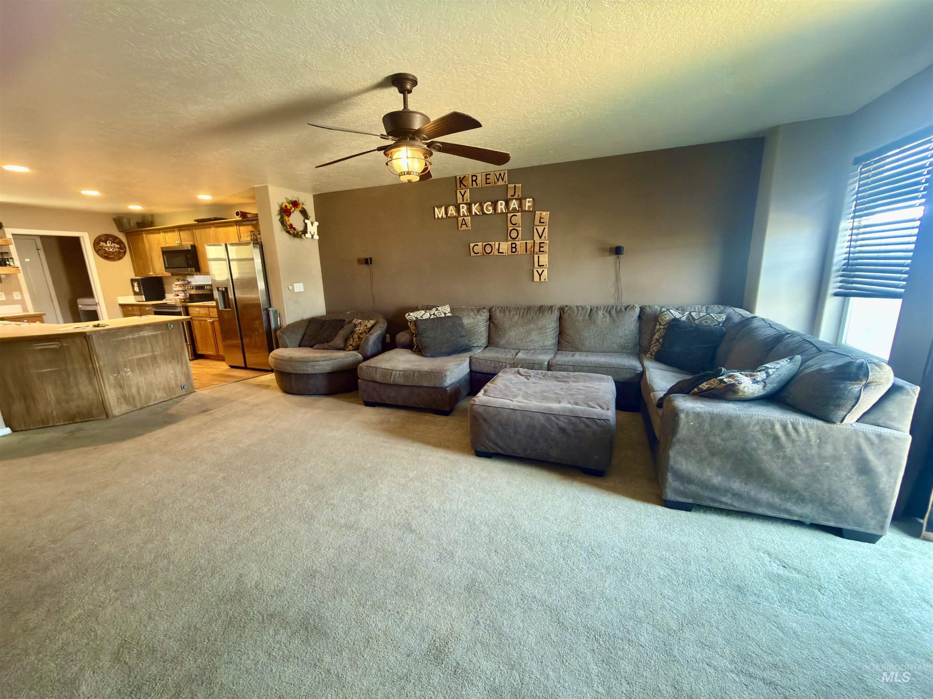 1714 Cinder Loop, Mountain Home, Idaho 83647, 3 Bedrooms, 2.5 Bathrooms, Residential For Sale, Price $279,900,MLS 98993563