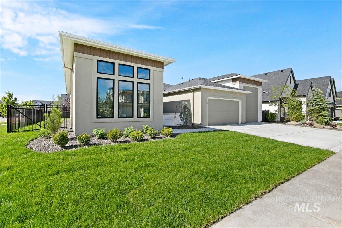 4973 W Braveheart, Eagle, Idaho 83616, 3 Bedrooms, 2 Bathrooms, Residential For Sale, Price $1,249,000,MLS 98993564