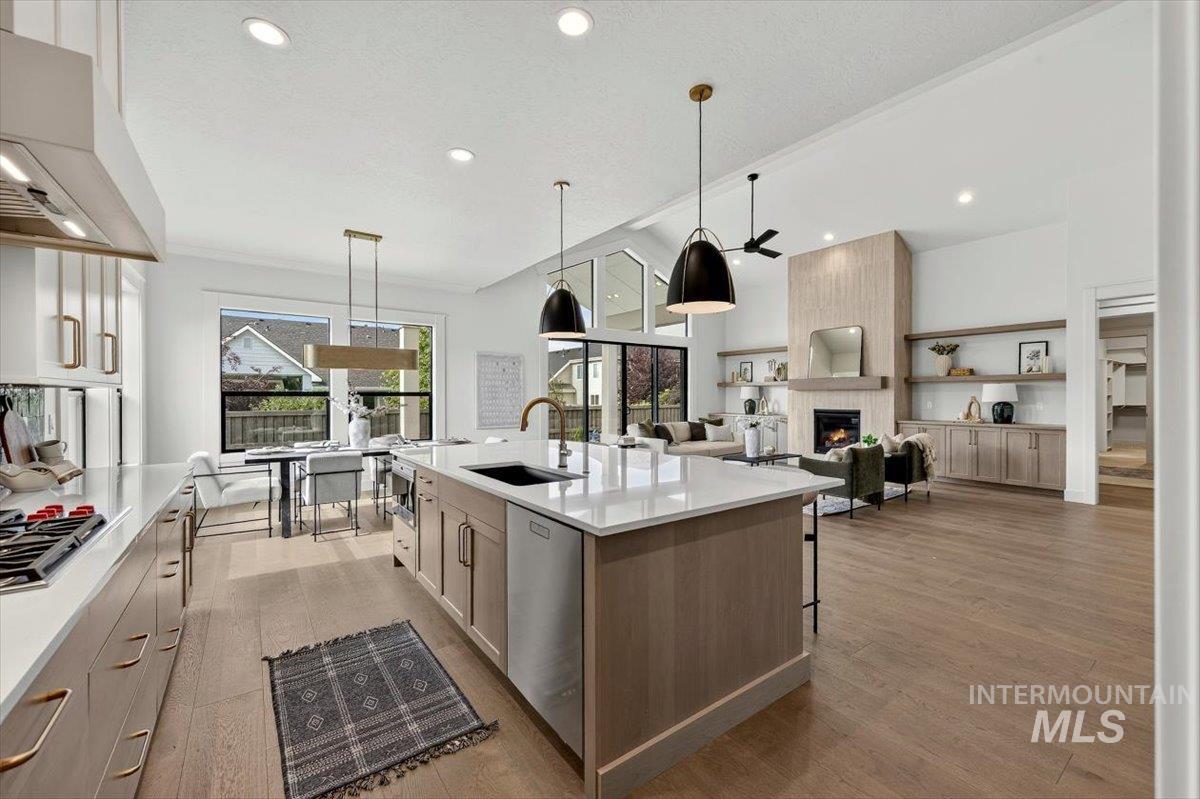 4973 W Braveheart, Eagle, Idaho 83616, 3 Bedrooms, 2 Bathrooms, Residential For Sale, Price $1,249,000,MLS 98993564
