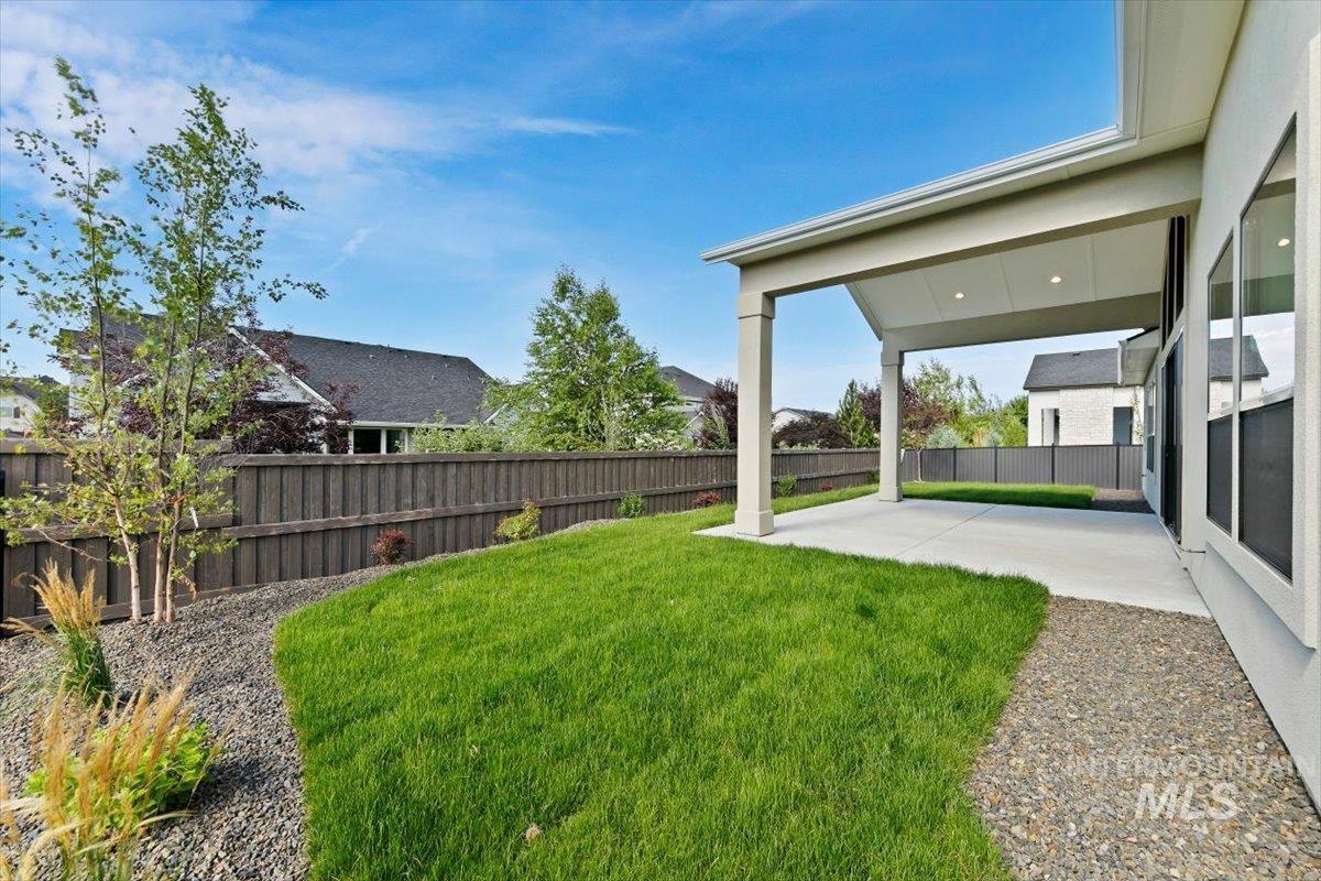 4973 W Braveheart, Eagle, Idaho 83616, 3 Bedrooms, 2 Bathrooms, Residential For Sale, Price $1,249,000,MLS 98993564