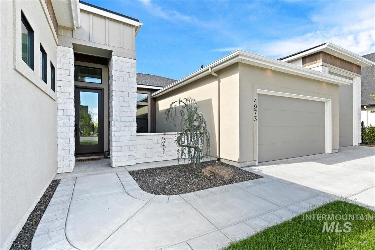 4973 W Braveheart, Eagle, Idaho 83616, 3 Bedrooms, 2 Bathrooms, Residential For Sale, Price $1,249,000,MLS 98993564
