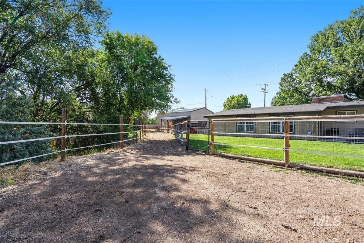 2322 W Roosevelt Avenue, Nampa, Idaho 83651, 3 Bedrooms, 2 Bathrooms, Residential For Sale, Price $499,000,MLS 98993573
