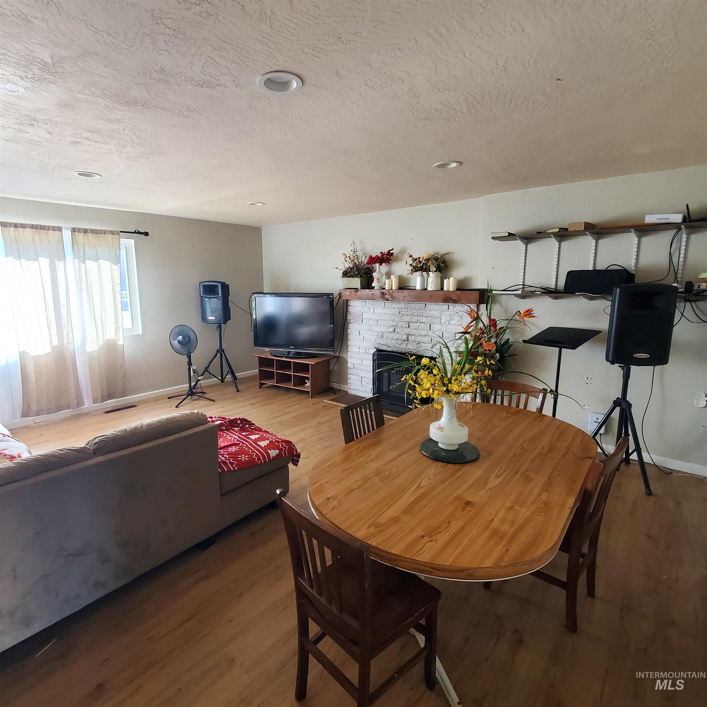 115 S Fern, Nampa, Idaho 83686, 3 Bedrooms, 2 Bathrooms, Residential For Sale, Price $384,900,MLS 98993583