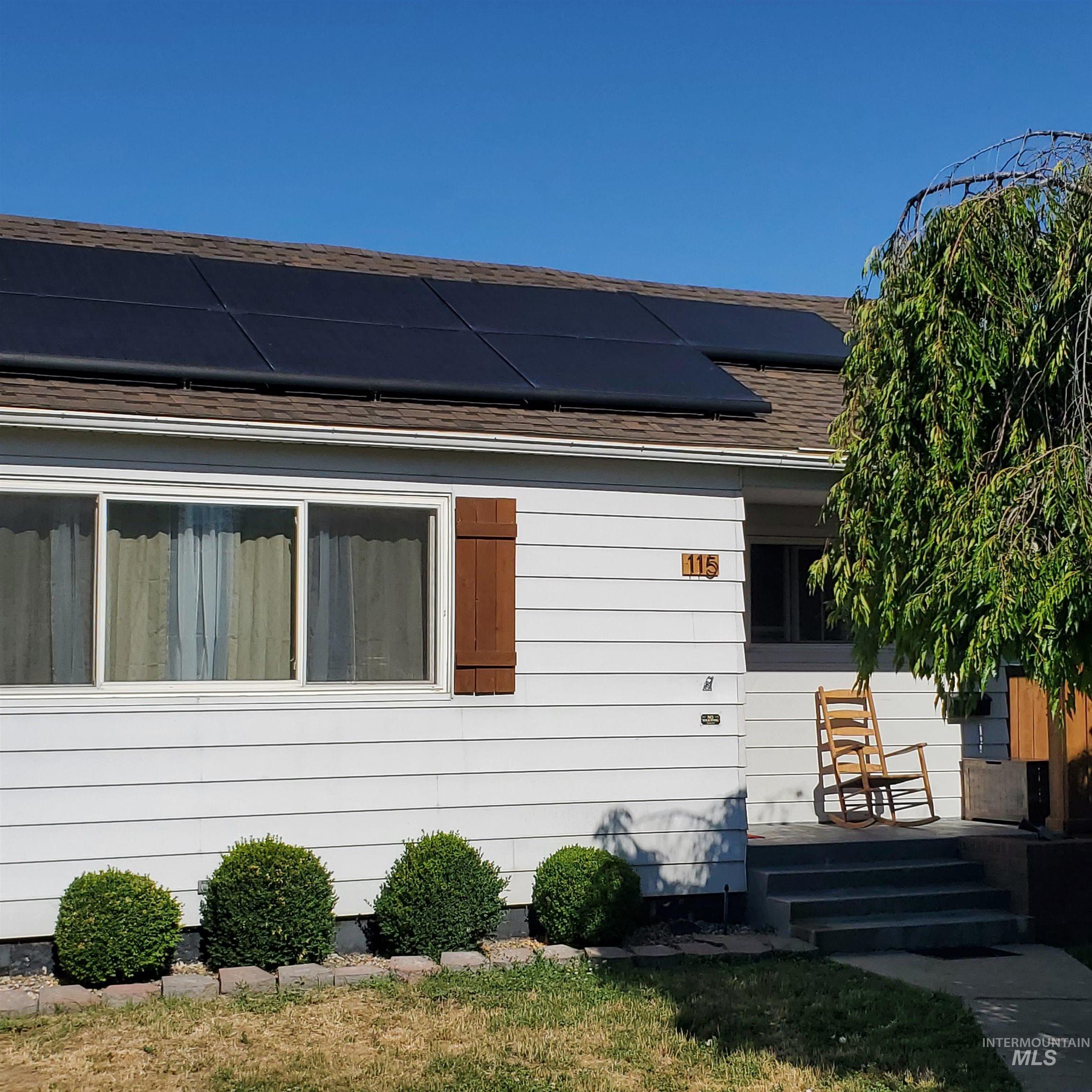 115 S Fern, Nampa, Idaho 83686, 3 Bedrooms, 2 Bathrooms, Residential For Sale, Price $384,900,MLS 98993583