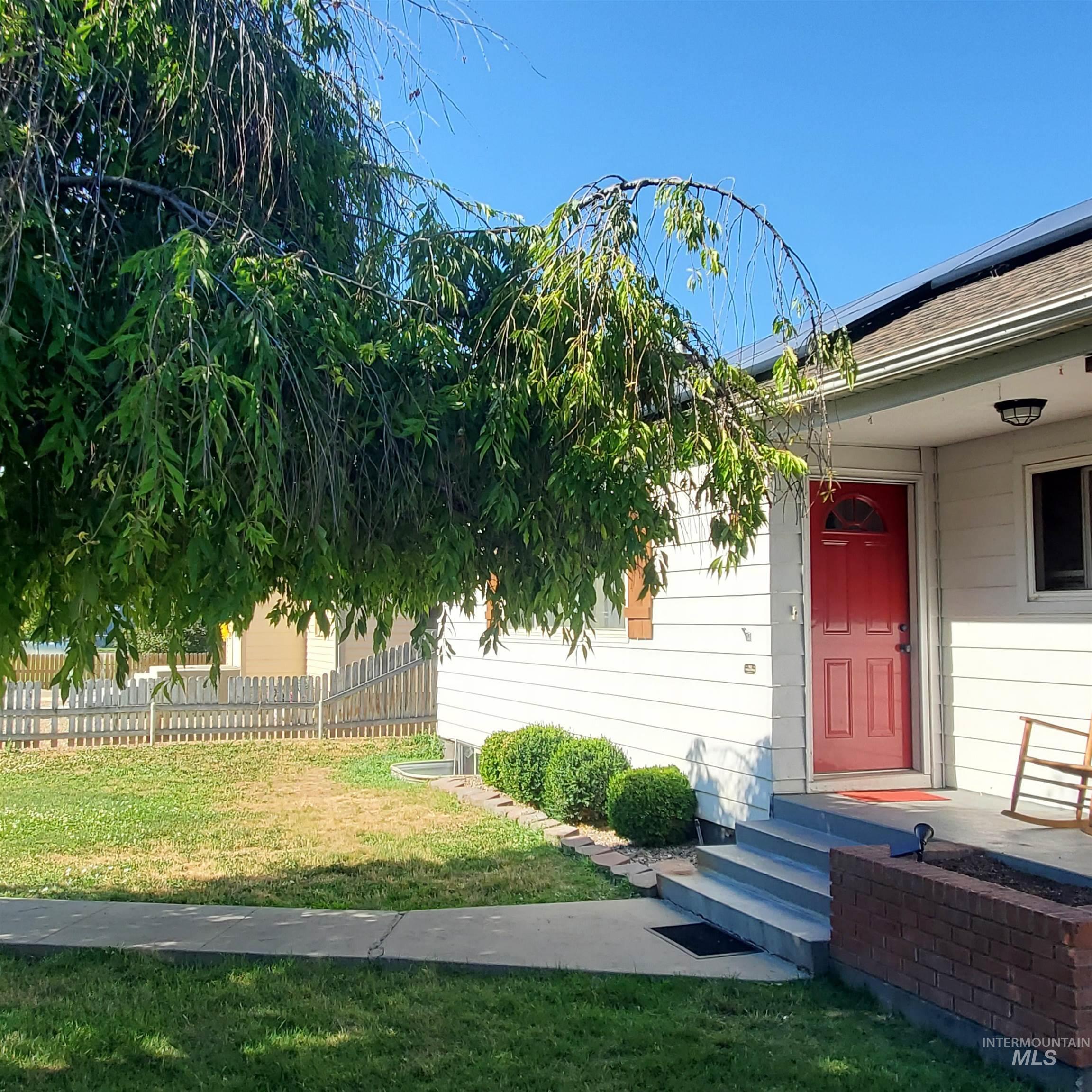 115 S Fern, Nampa, Idaho 83686, 3 Bedrooms, 2 Bathrooms, Residential For Sale, Price $384,900,MLS 98993583