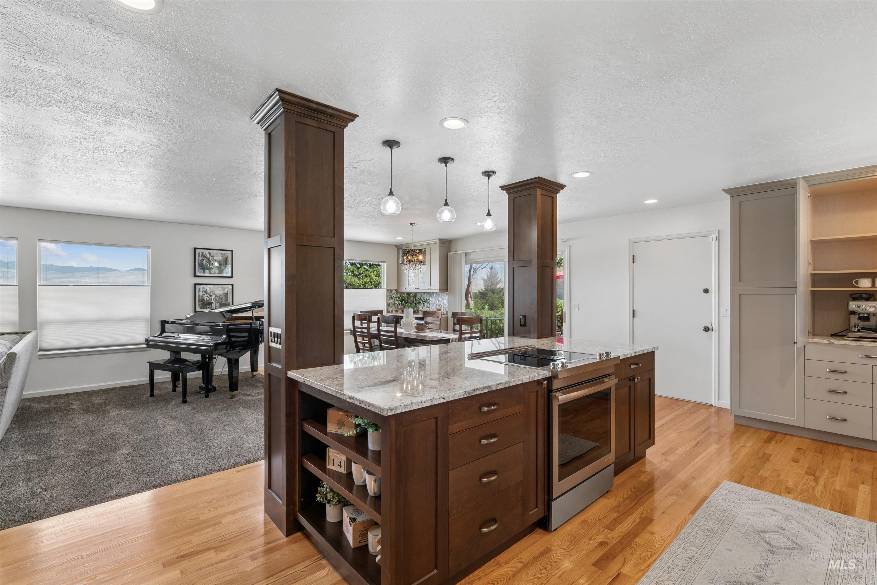 406 S Bitteroot Dr, Boise, Idaho 83709, 5 Bedrooms, 3 Bathrooms, Residential For Sale, Price $849,900,MLS 98993585