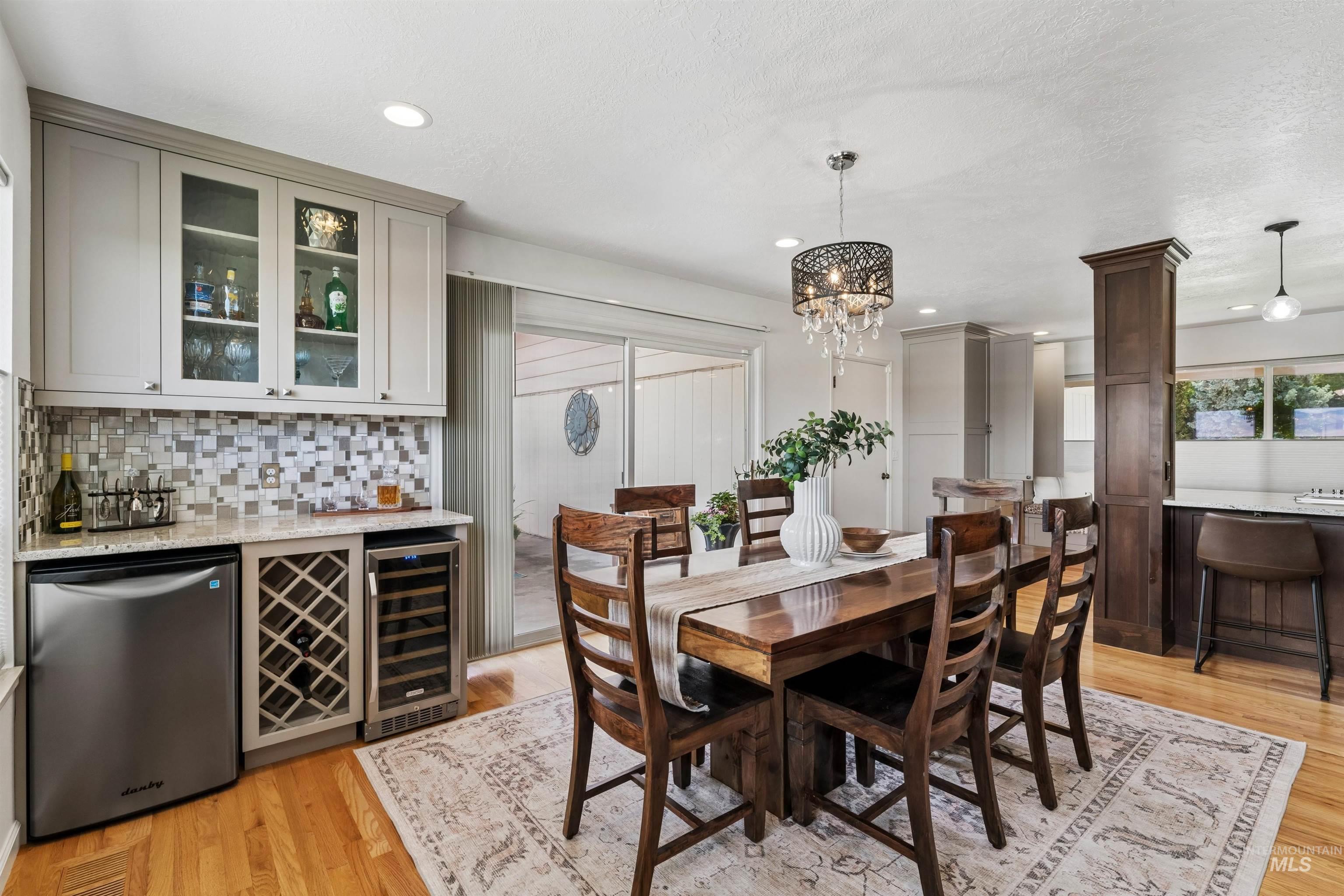 406 S Bitteroot Dr, Boise, Idaho 83709, 5 Bedrooms, 3 Bathrooms, Residential For Sale, Price $849,900,MLS 98993585