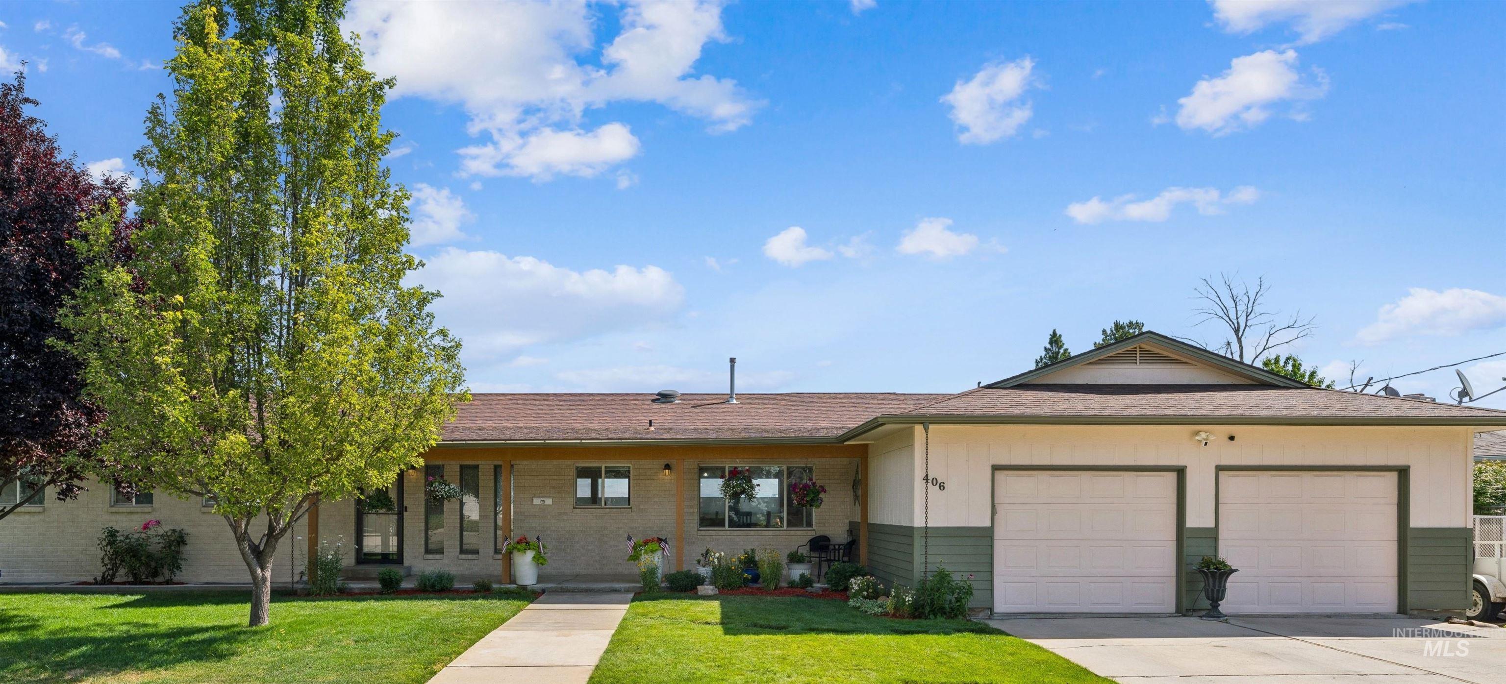 406 S Bitteroot Dr, Boise, Idaho 83709, 5 Bedrooms, 3 Bathrooms, Residential For Sale, Price $849,900,MLS 98993585