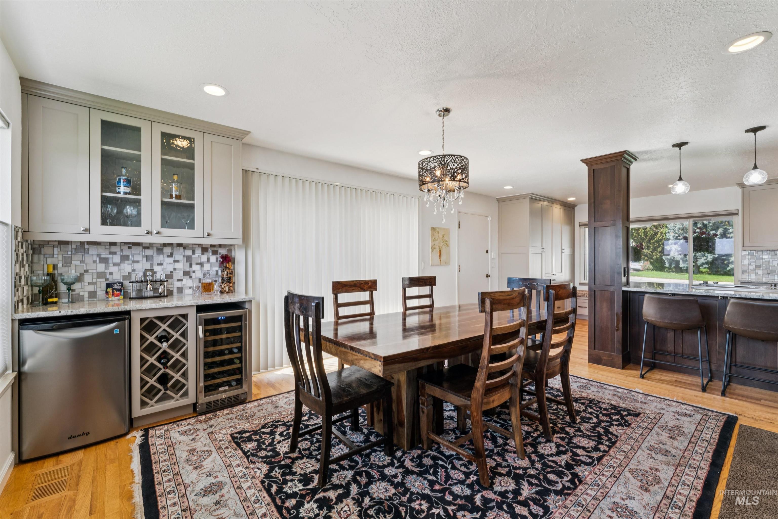 406 S Bitteroot Dr, Boise, Idaho 83709, 5 Bedrooms, 3 Bathrooms, Residential For Sale, Price $899,000, 98993585